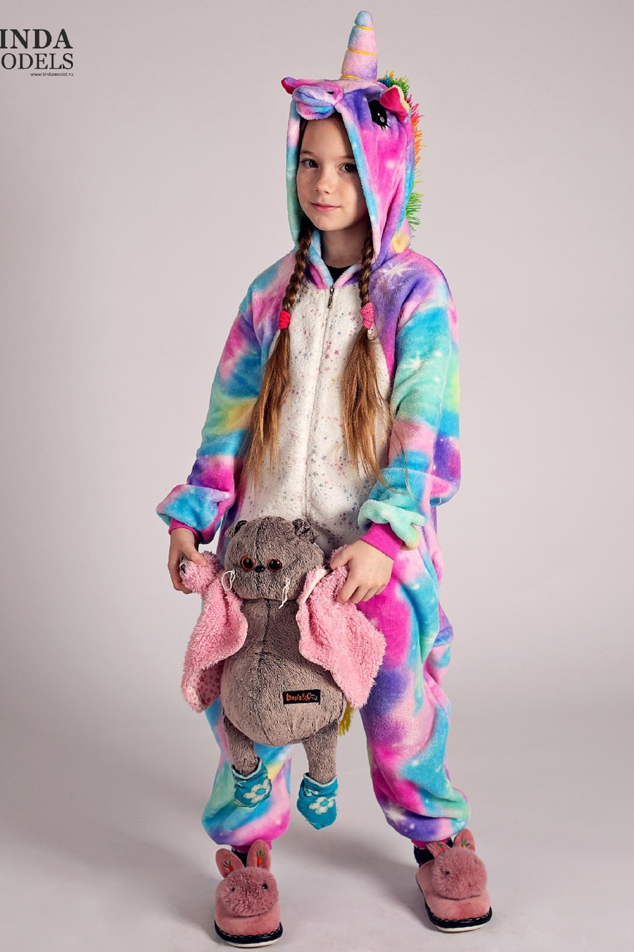 Модель Аделина А для предметной съемки  в Сочи| Sale Easy