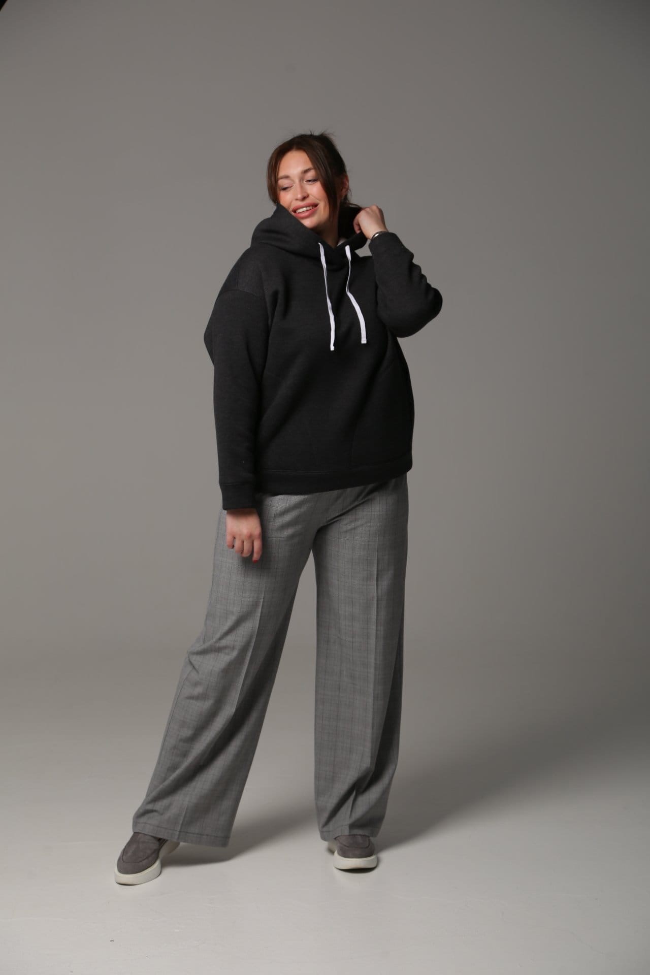 Модель plus size для предметной съемки Виктория БН.Новгород| Sale Easy