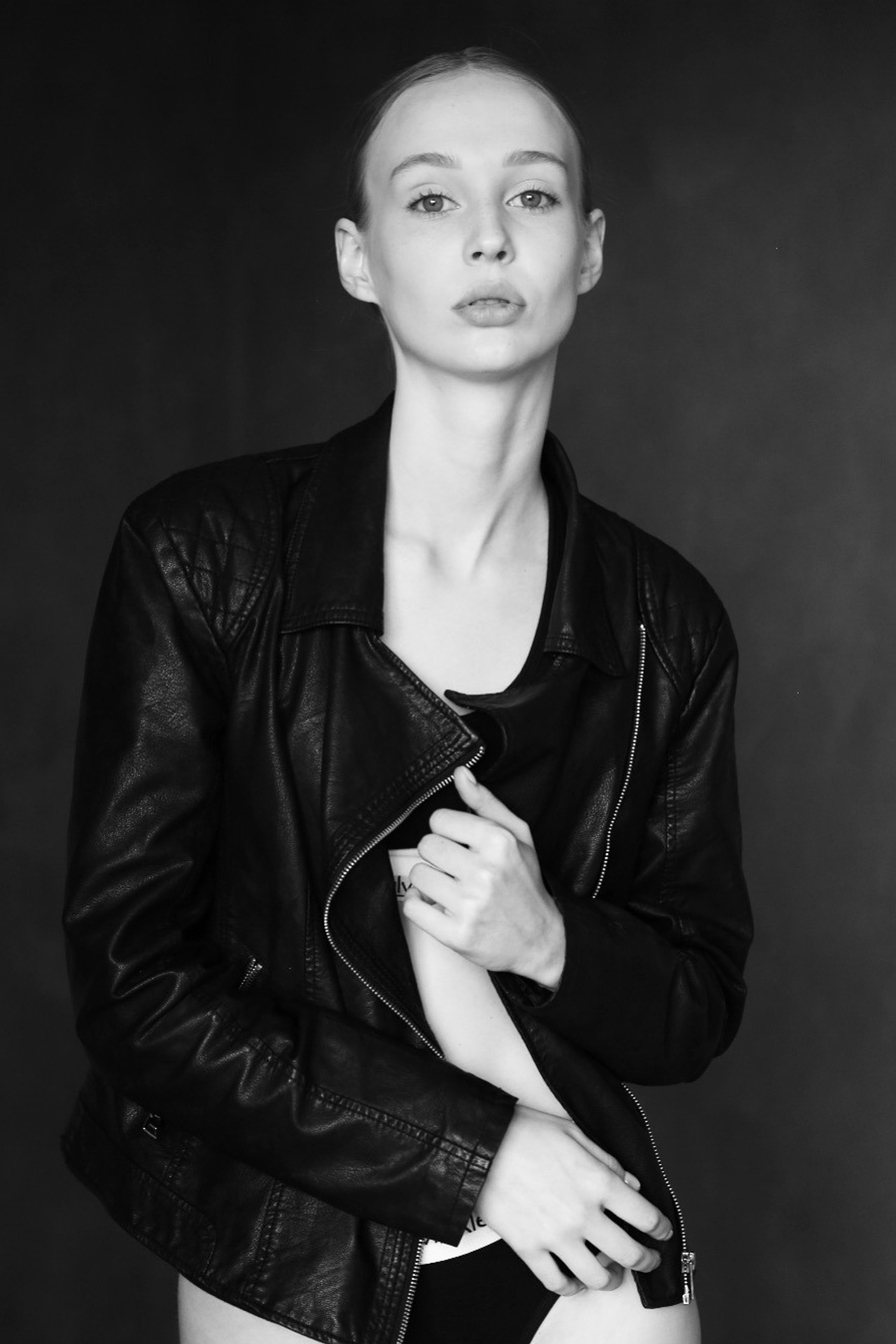 Модель для предметной съемки  Алекс Б Сочи| Sale Easy