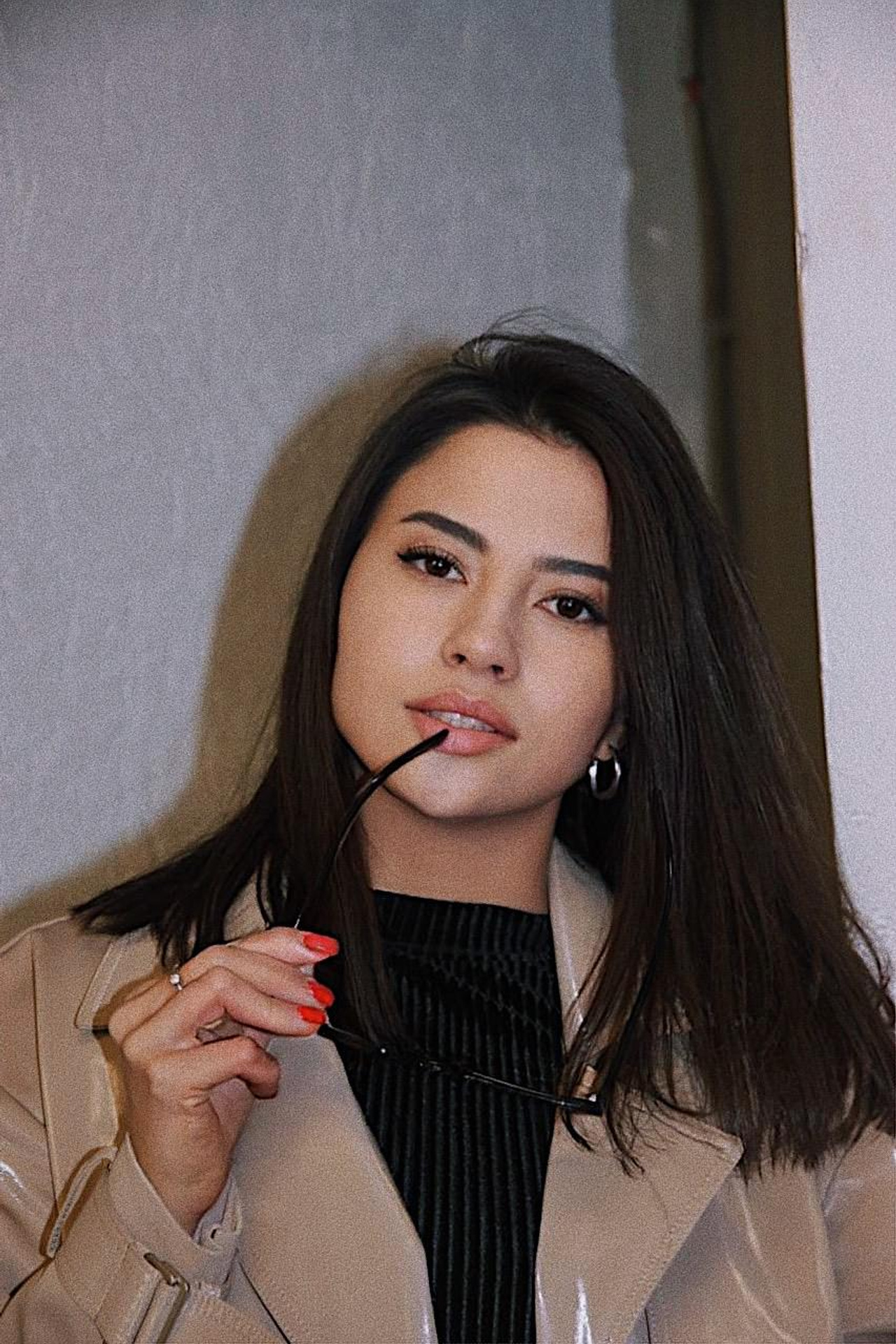 Модель для предметной съемки Нурия Москва| Sale Easy