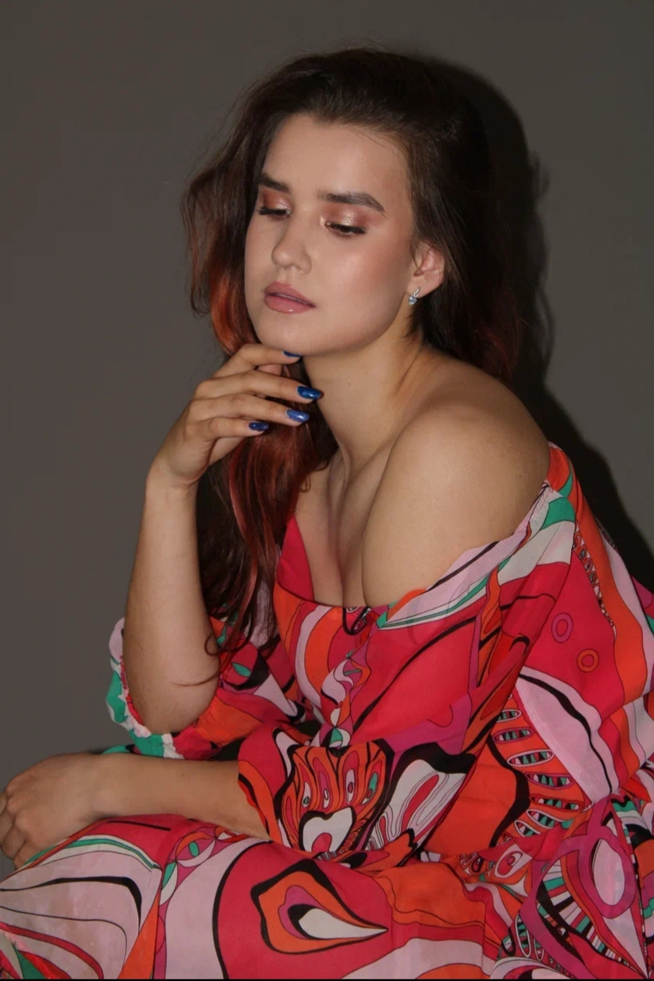 Модель для предметной съемки Элина А Казань| Sale Easy