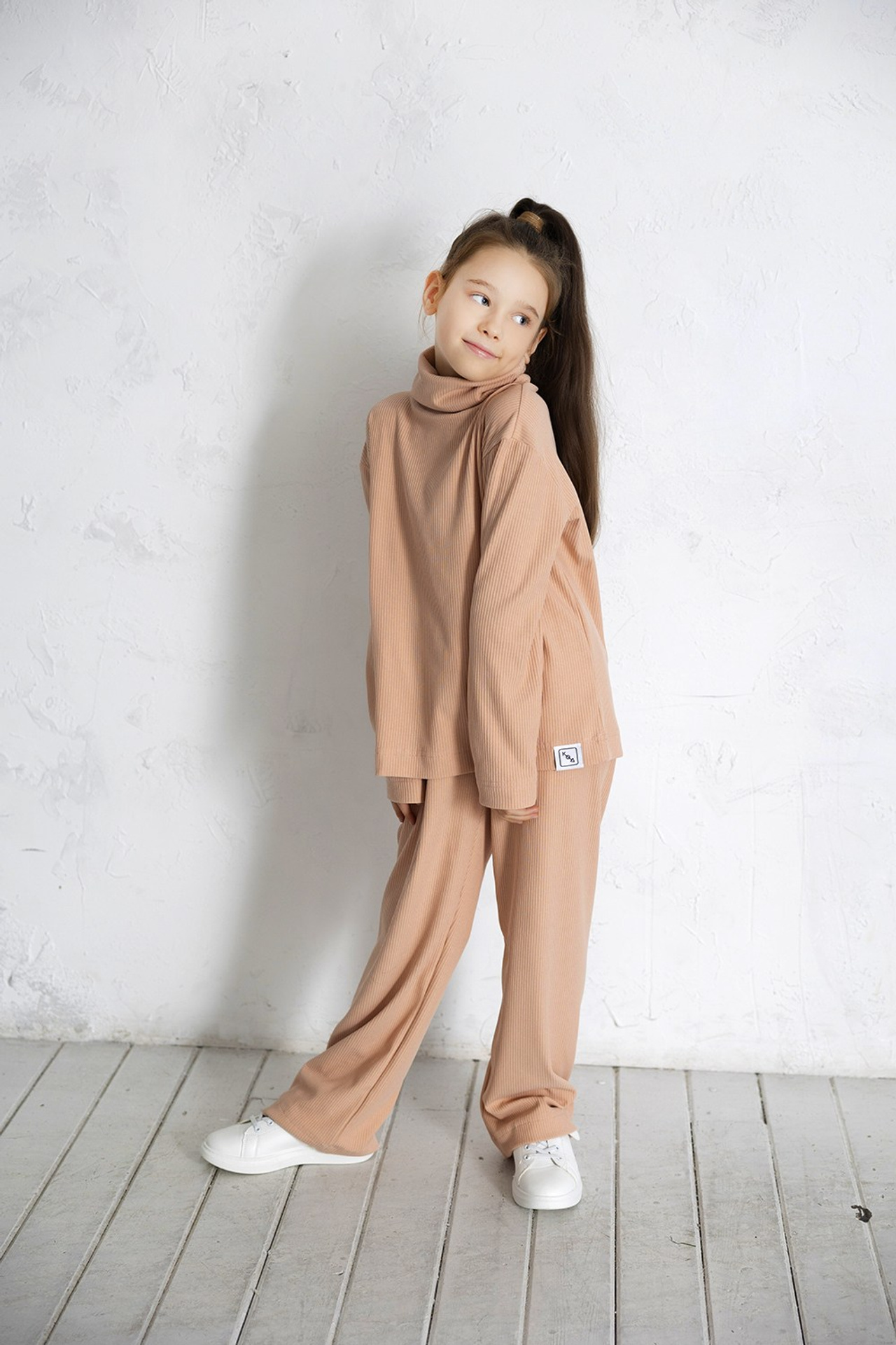 Модель для предметной съемки Виктория О. Н.Н.| Sale Easy