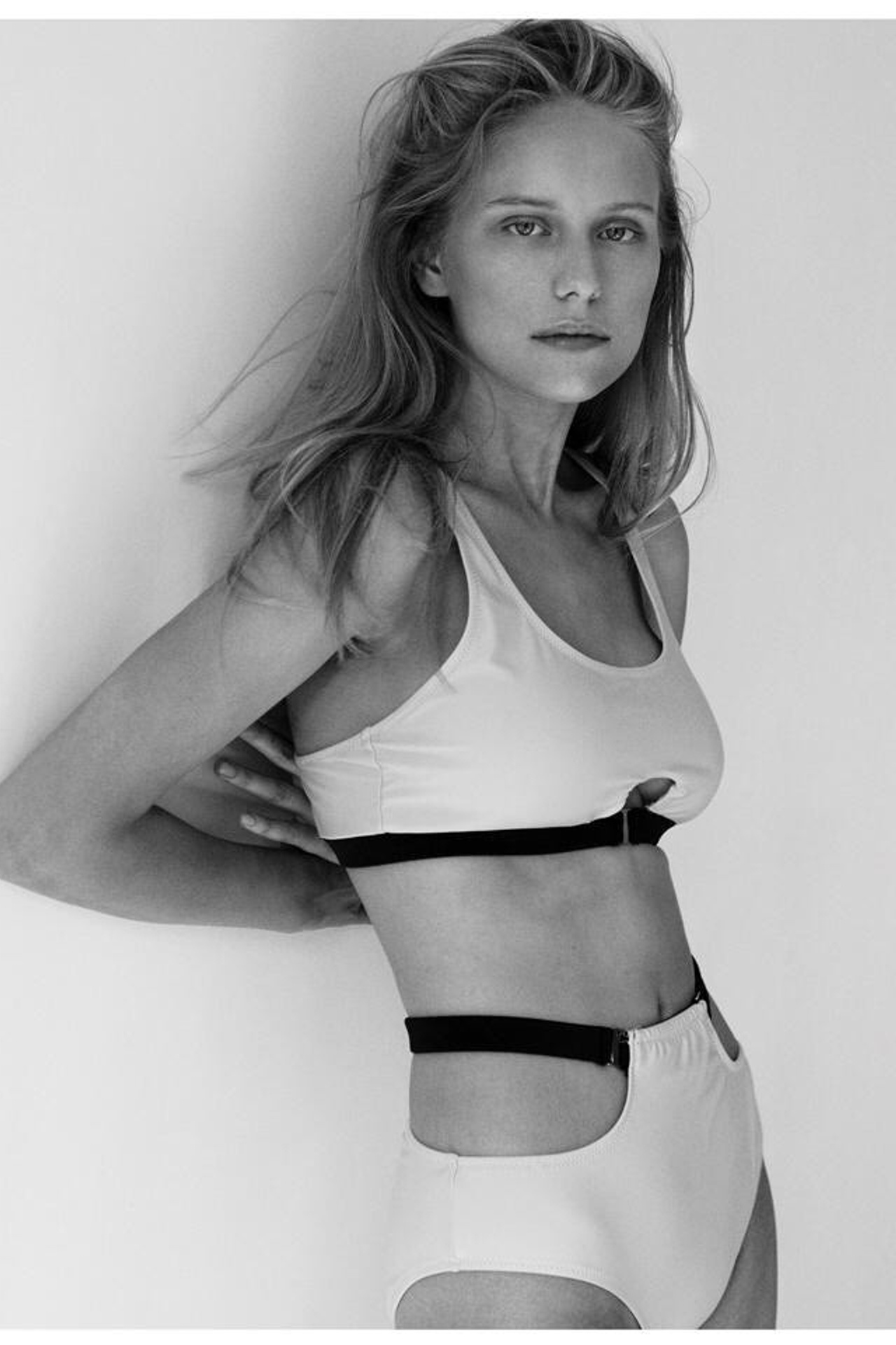 Модель для предметной съемки Снежана Н.Новгород | Sale Easy