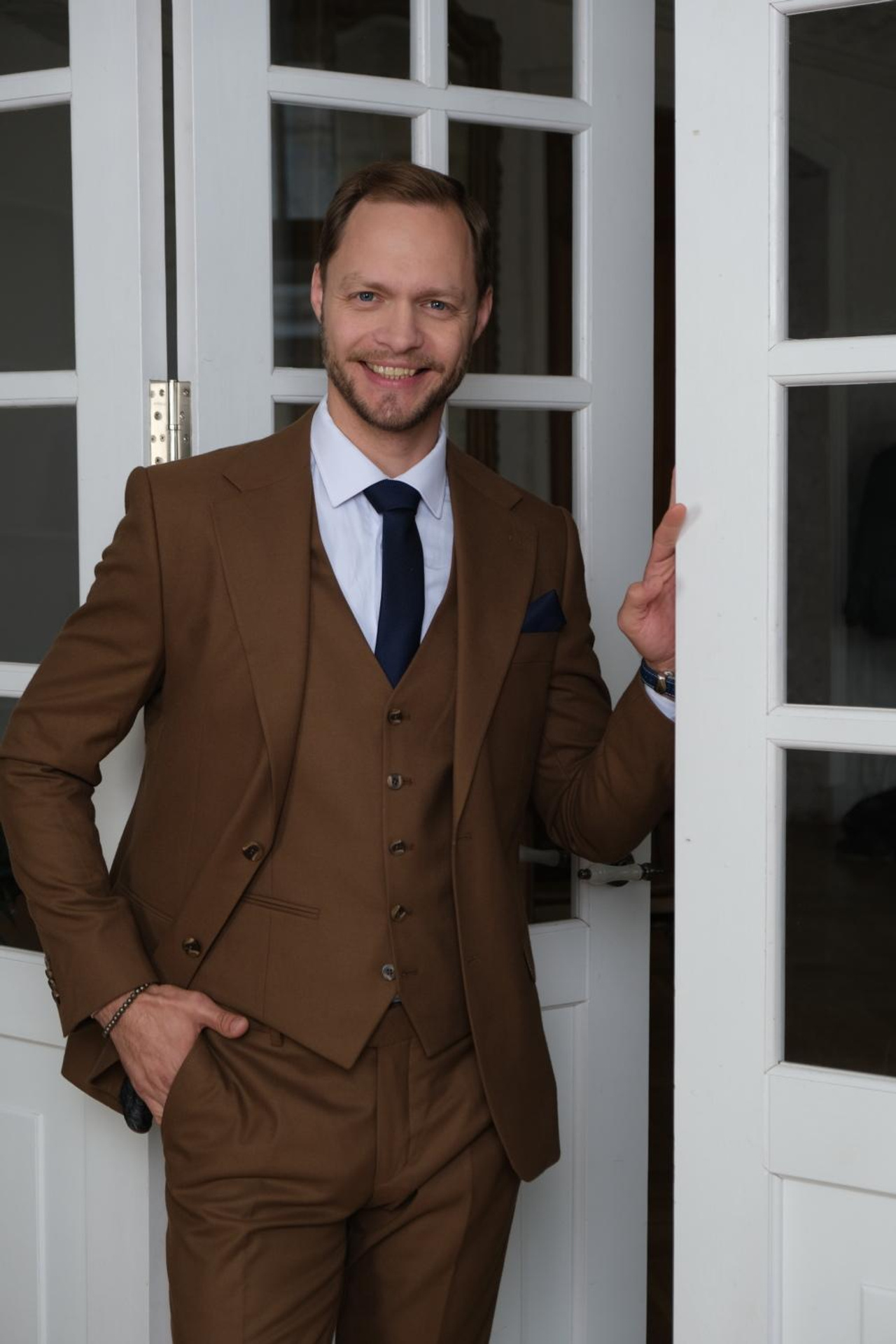 Модель для предметной съемки Александр Д С-Петербург | Sale Easy