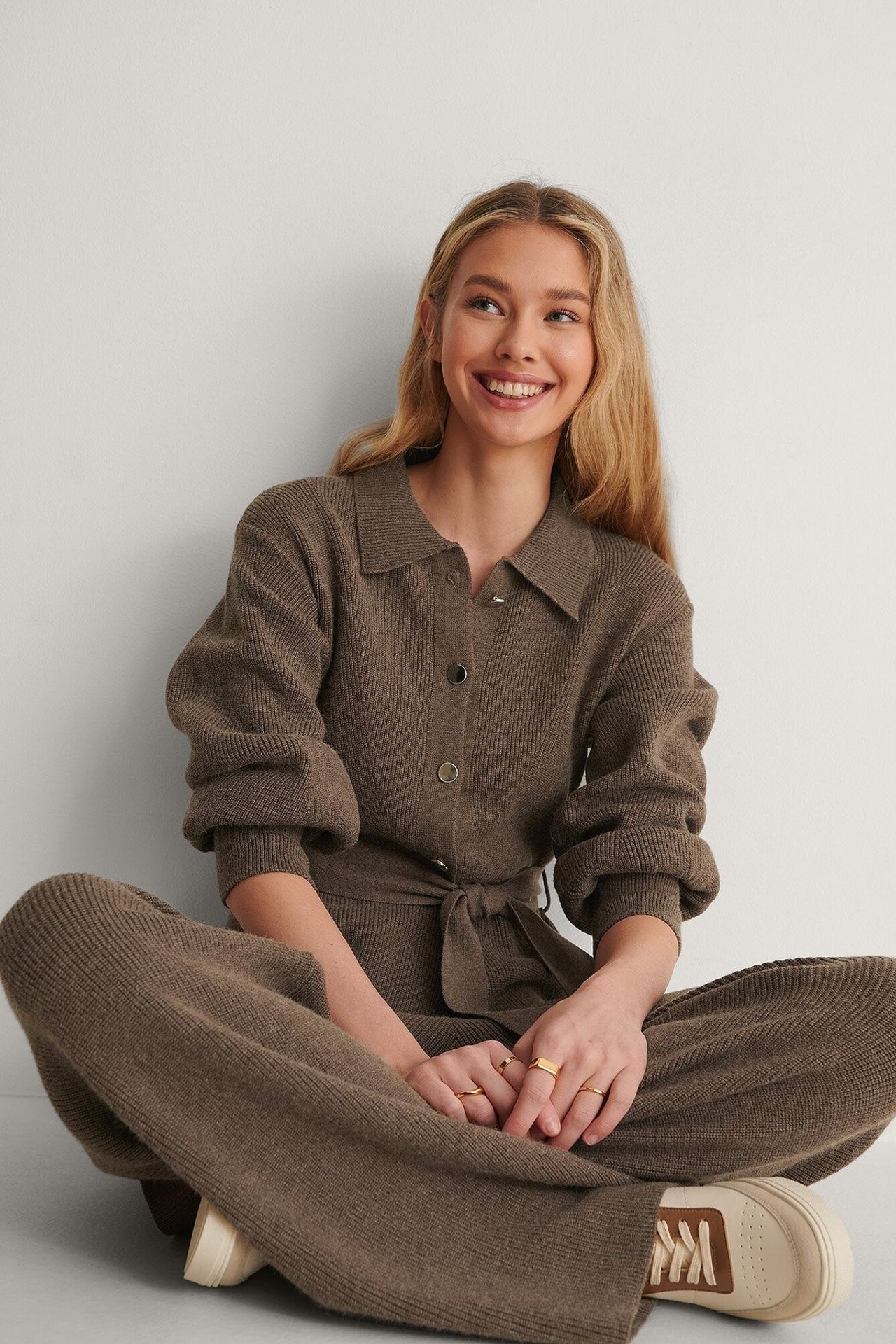 Референс для женского образа с жакетом