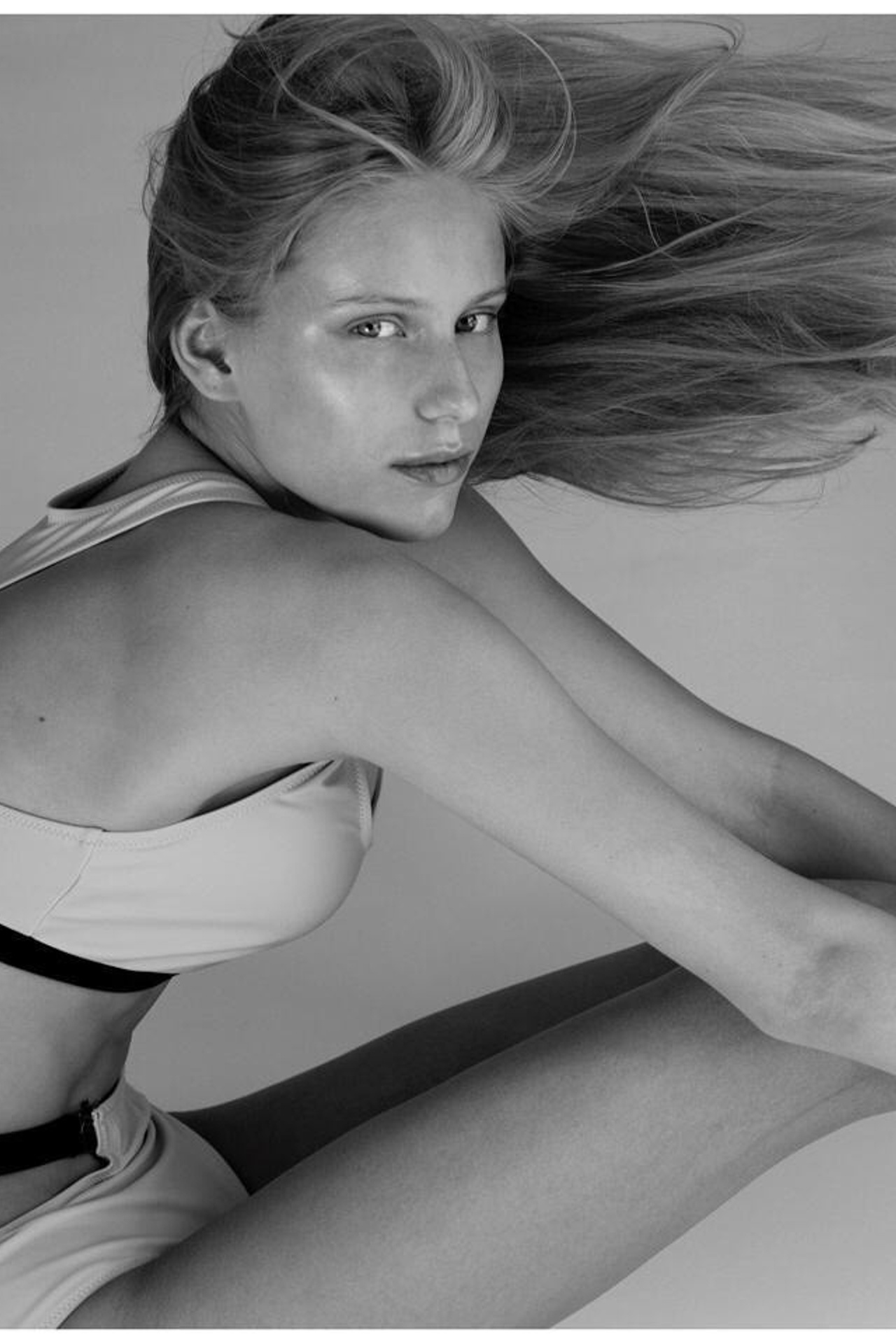 Модель для предметной съемки Снежана Н.Новгород | Sale Easy