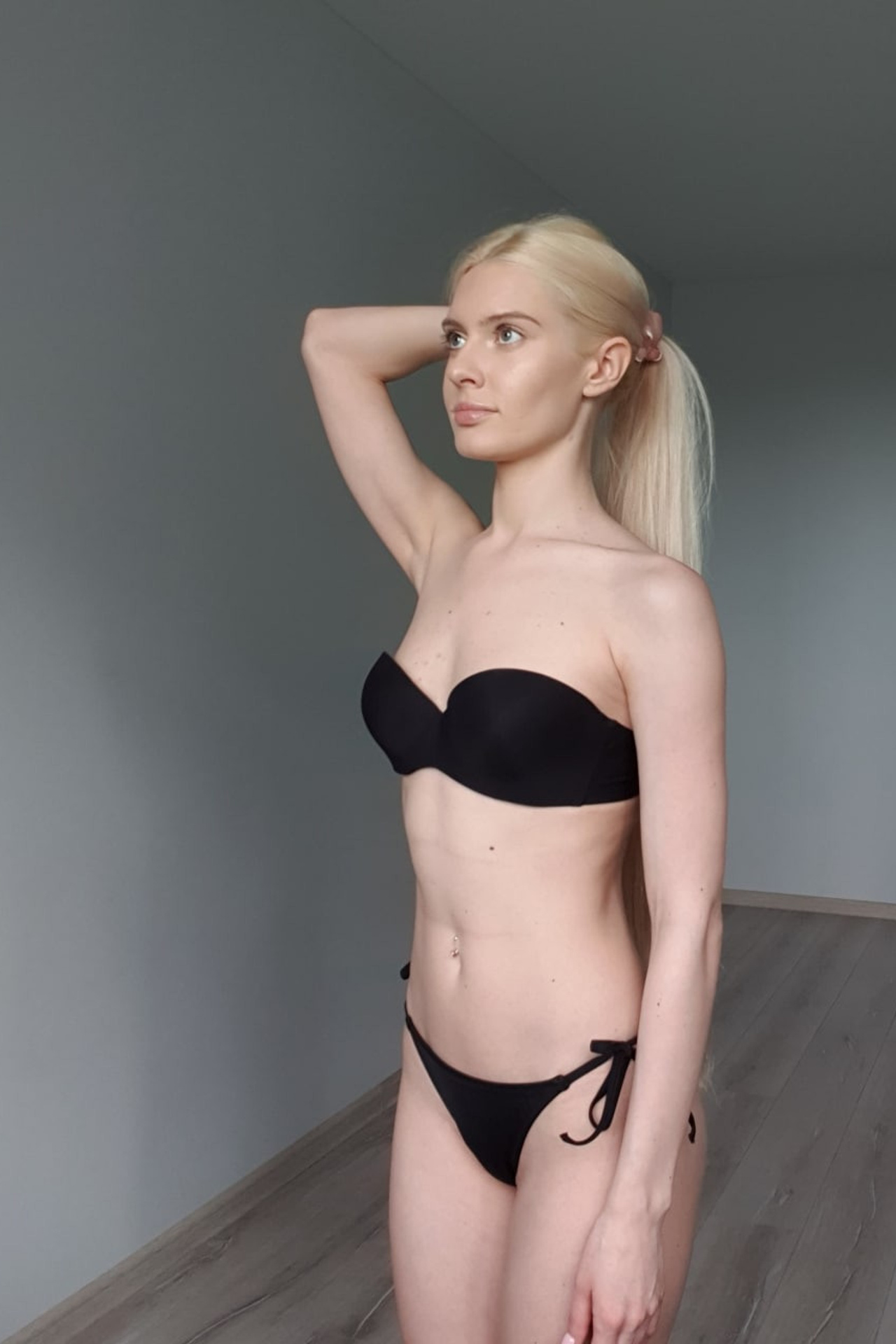 Модель для предметной съемки Кристина В. Москва| Sale Easy