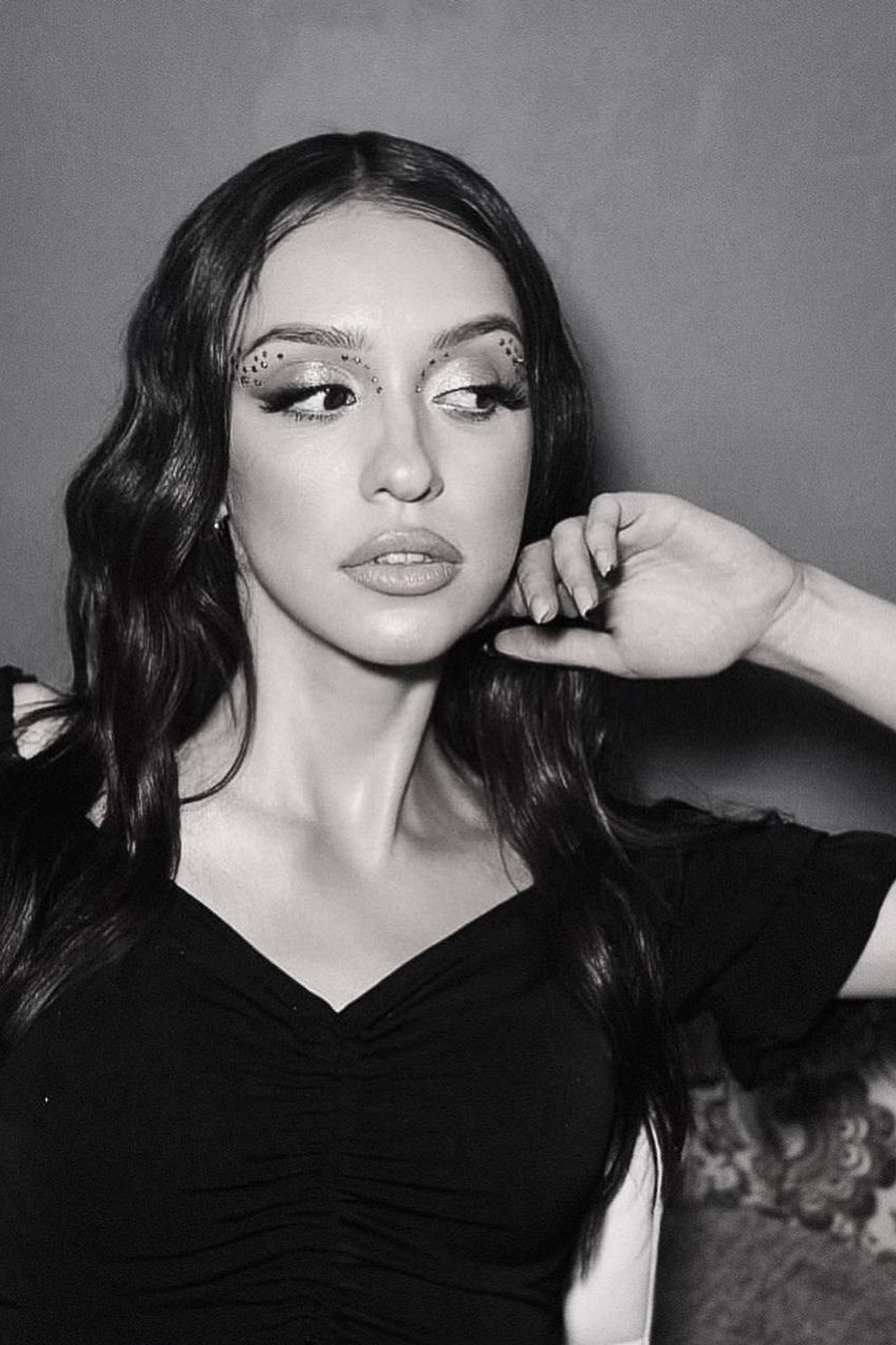 Модель для предметной съемки Юлия А. Н.Новгород| Sale Easy