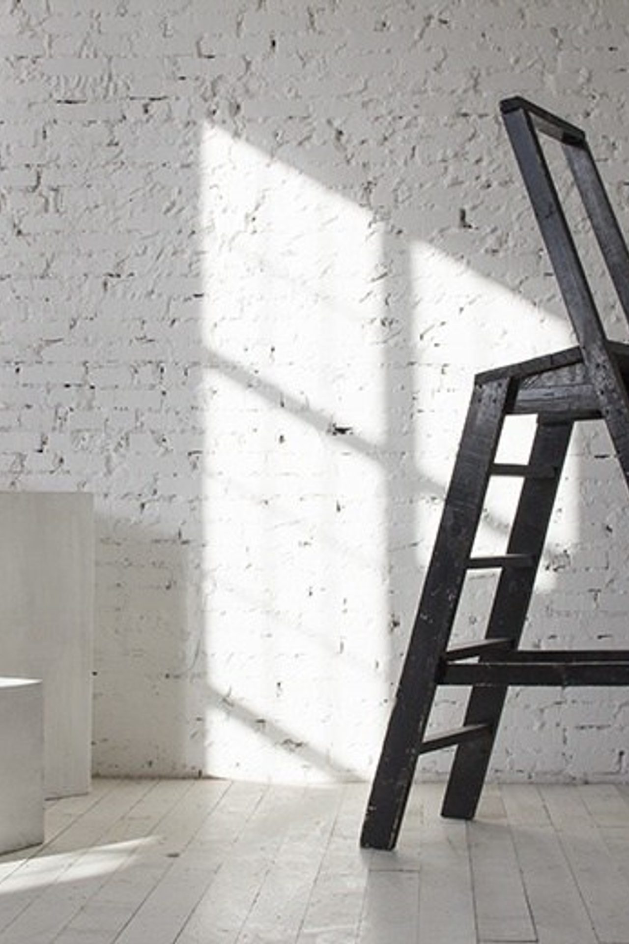 Студия для предметной съемки CROSS — Салют Москва | Sale Easy