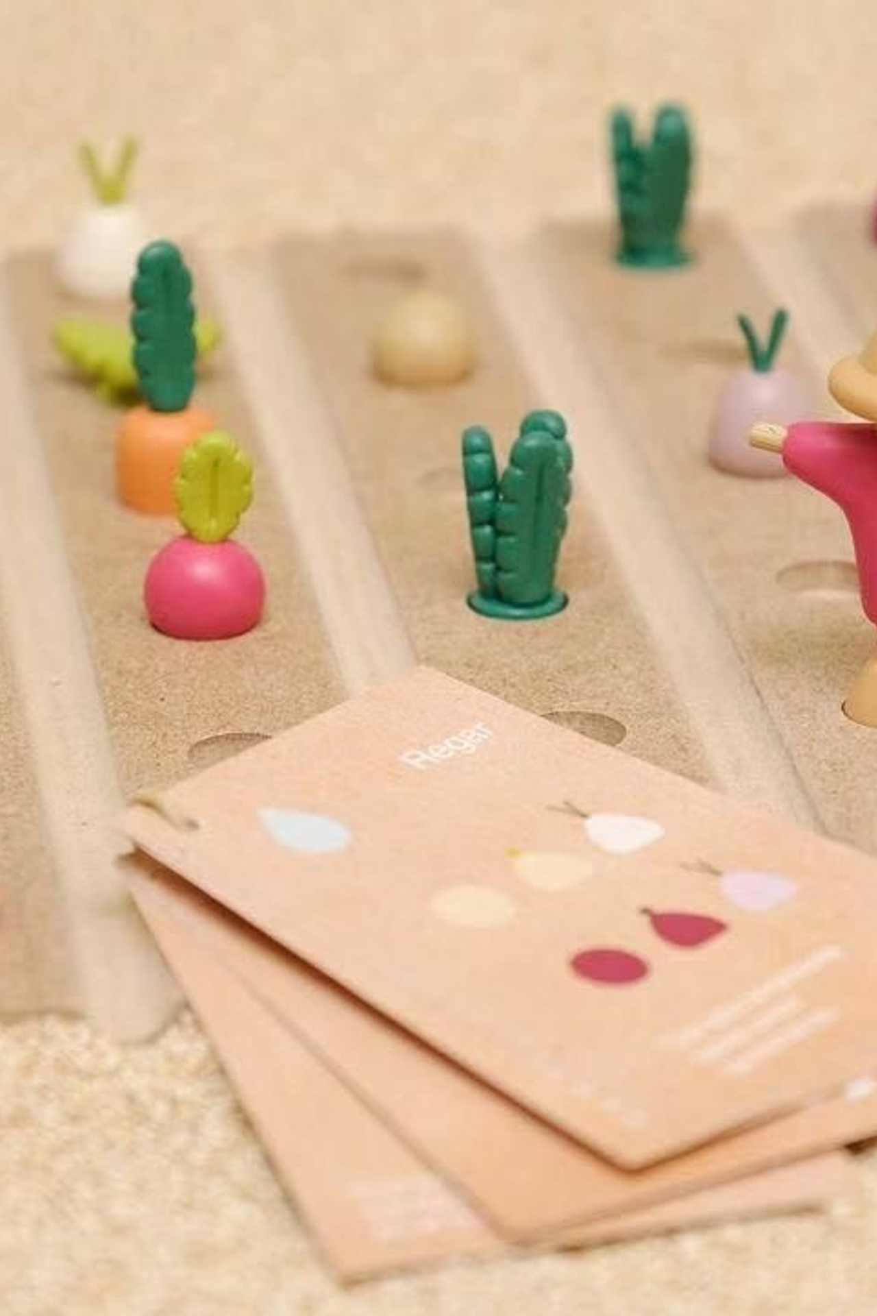 Референс для игровых наборов, развивающих социальные навыки у детей.