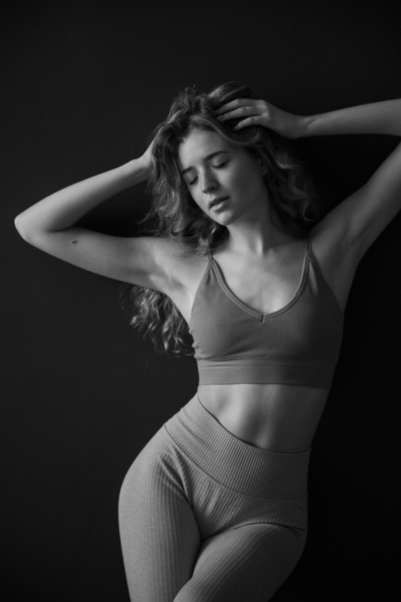 Модель для предметной съемки Александра Н.Новгород | Sale Easy