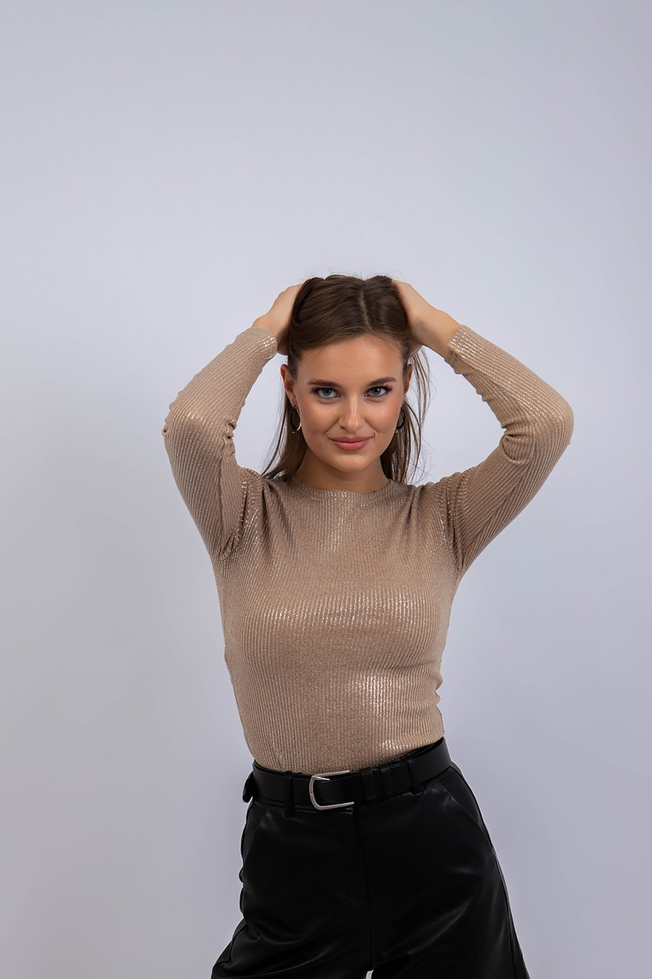 Модель для съемки для интернет магазинов нижегородка Настя | Sale Easy