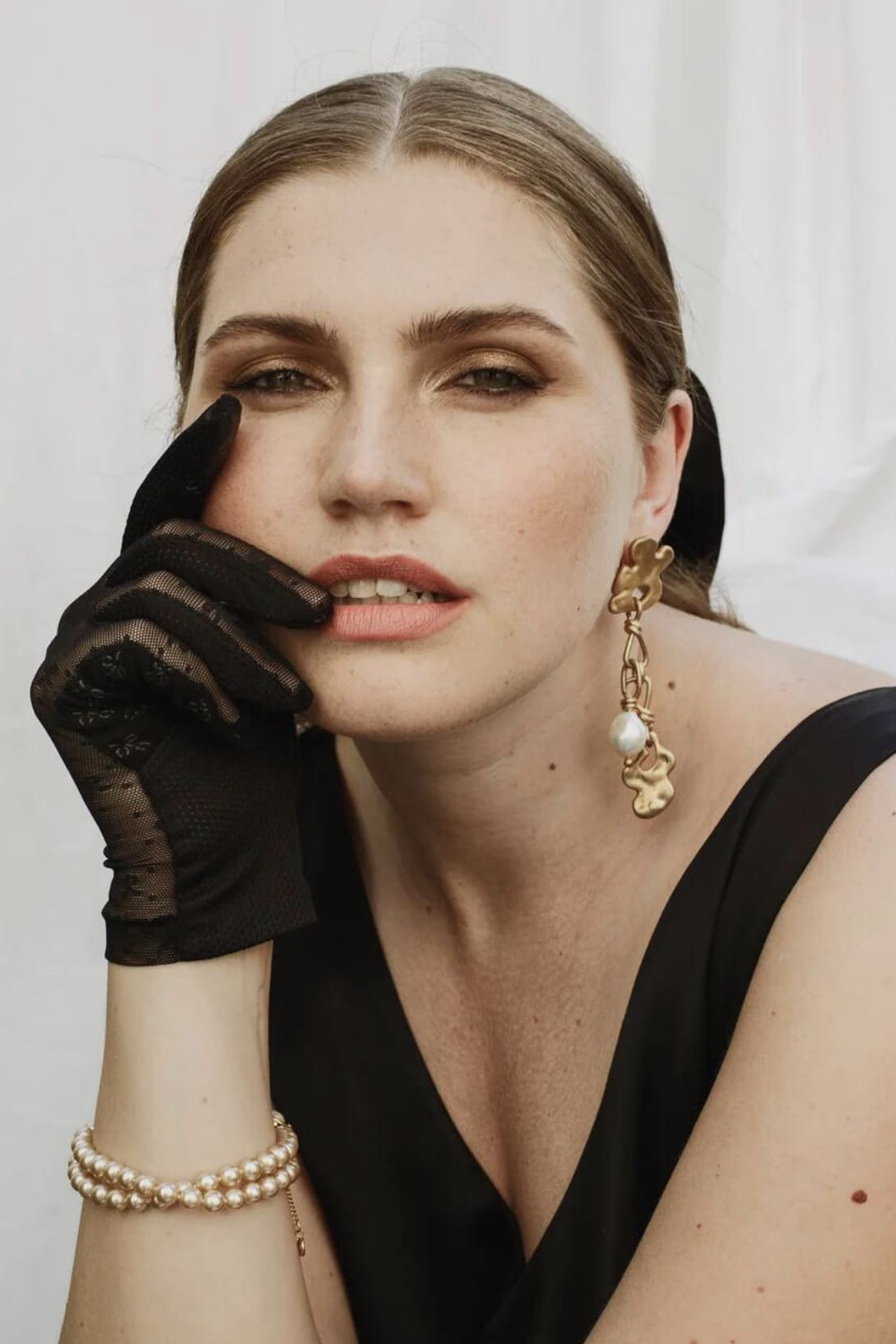 Модель для предметной съемки Алена 28 508 С-Пб| Sale Easy