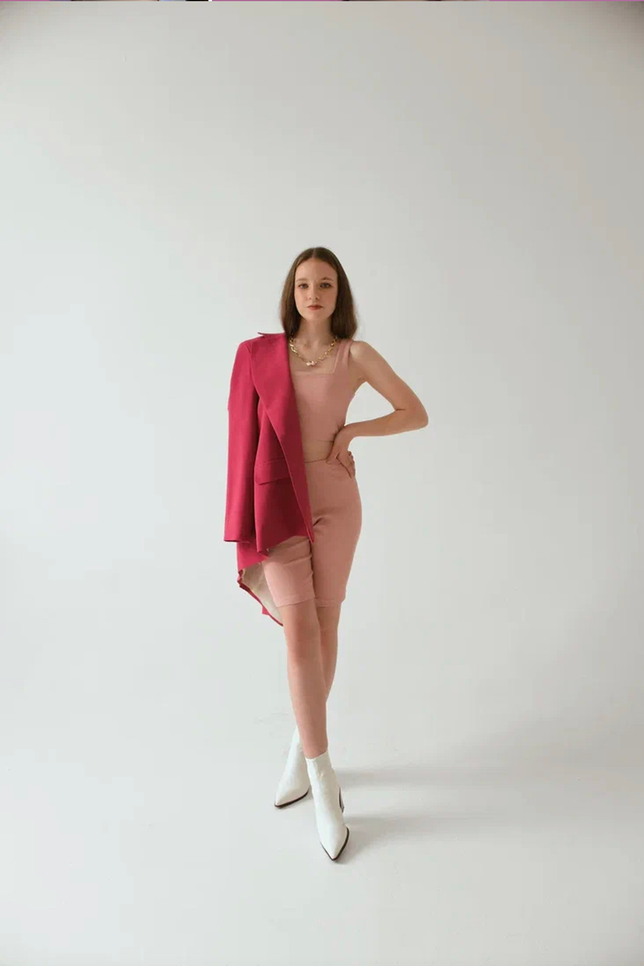 Модель для предметной съемки Алёна Б Новосибирск| Sale Easy