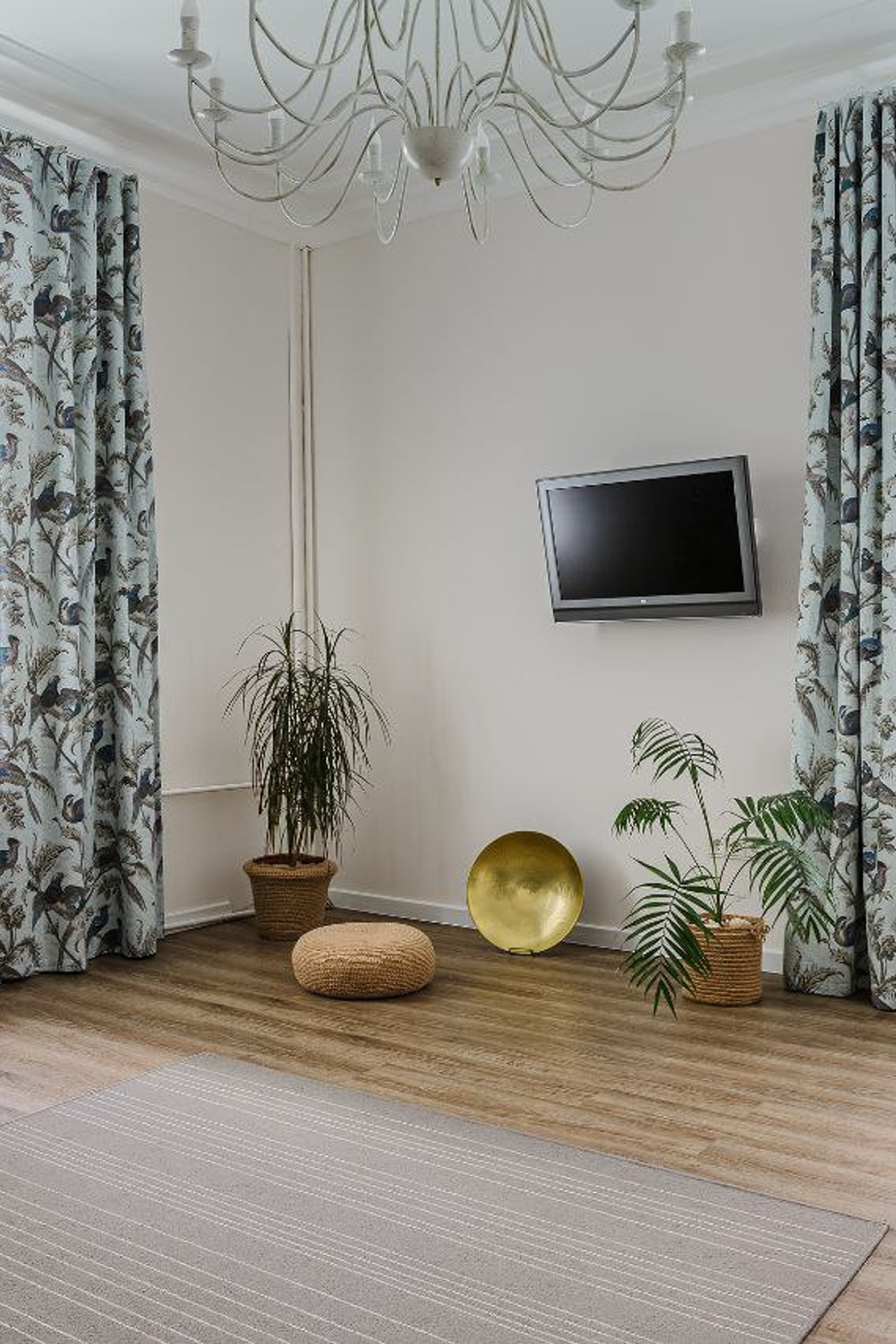 Фотопространство @chak_chak_hom для предметной съемки Казань|Sale Easy