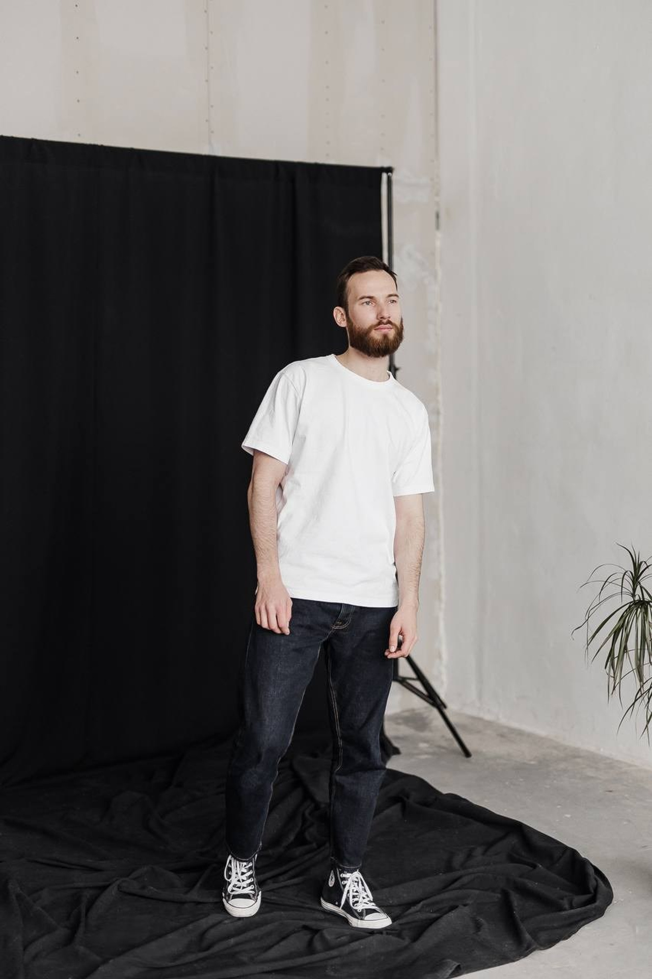 Модель для предметной съемки Артем id 26 042 НН|Sale Easy