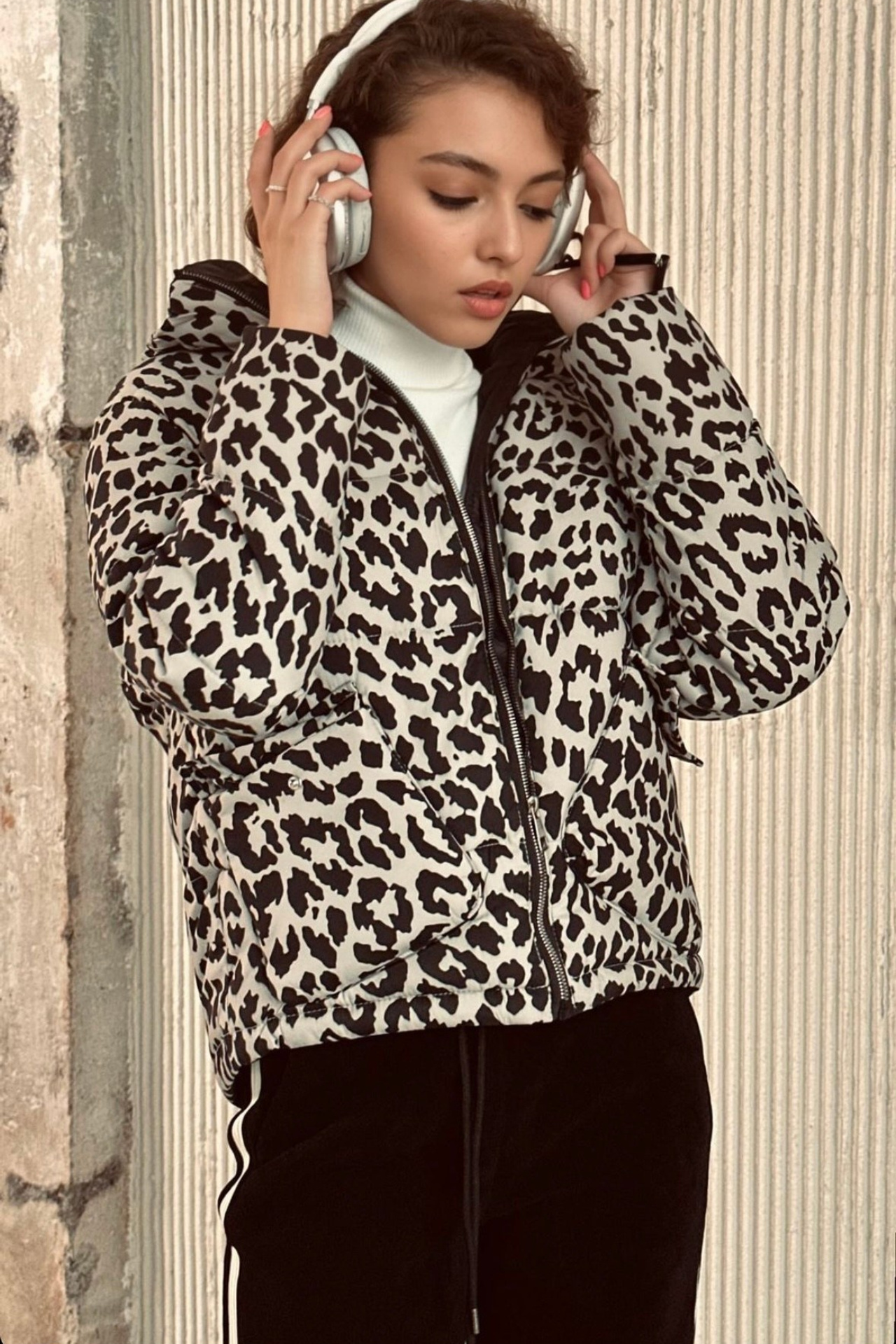 Модель для предметной съемки Анна Ш. С.-Пб| Sale Easy