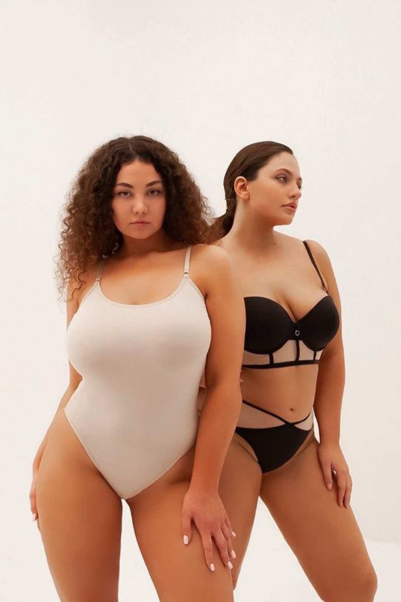 Модель для предметной съемки Виктория Л. Н.Н.| Sale Easy