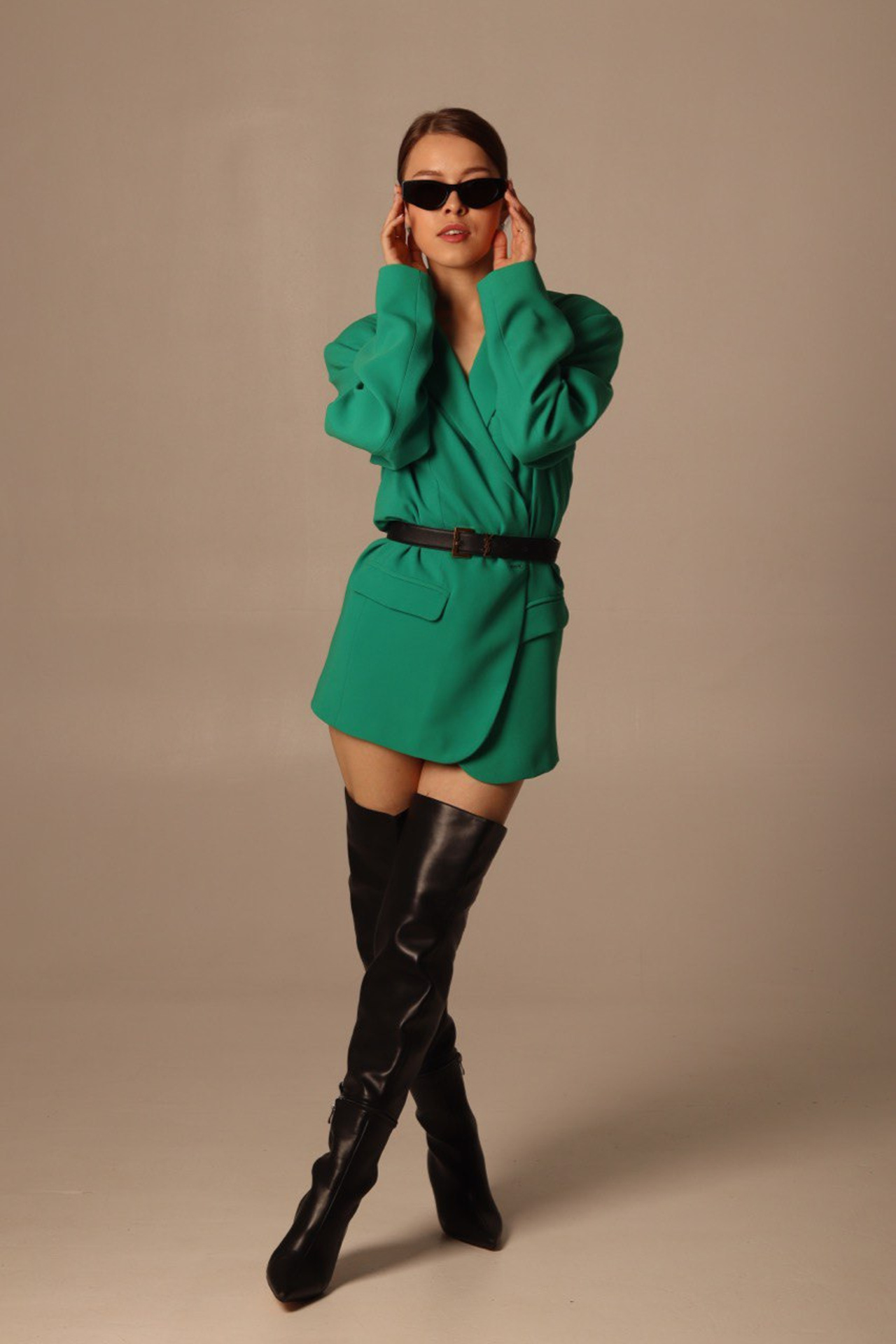 Модель для предметной съемки Алия Казань| Sale Easy