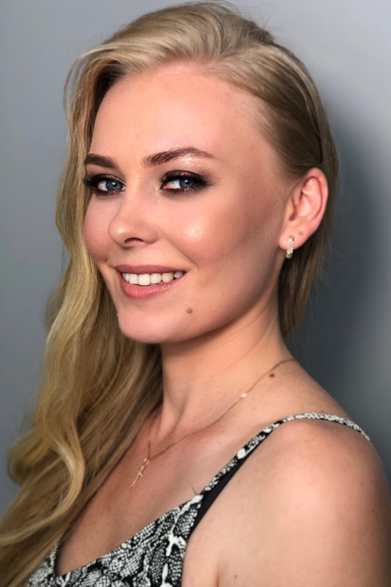 Модель для предметной съемки  Дарья П. Сочи| Sale Easy