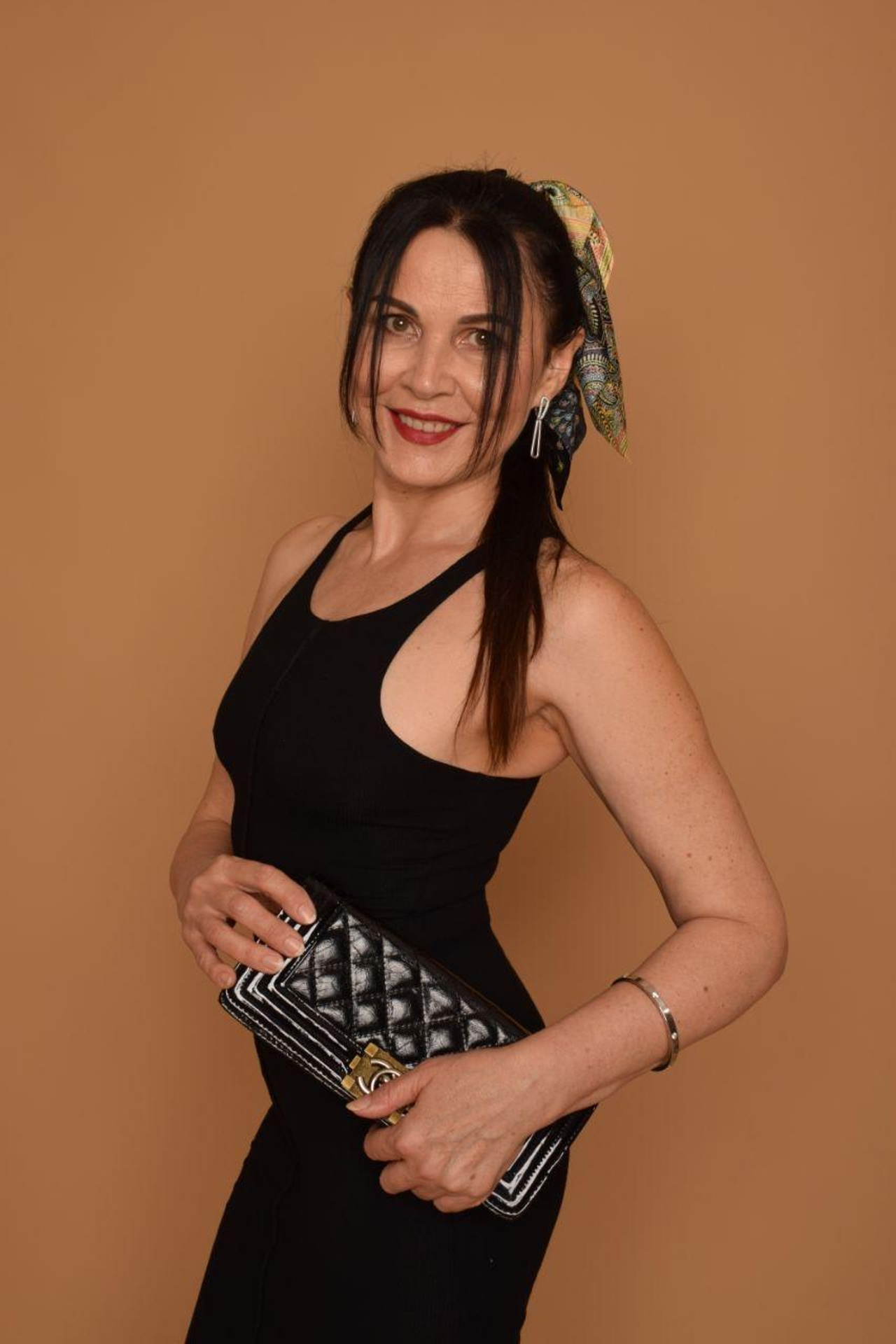 Модель для предметной съемки  Лариса Сочи| Sale Easy