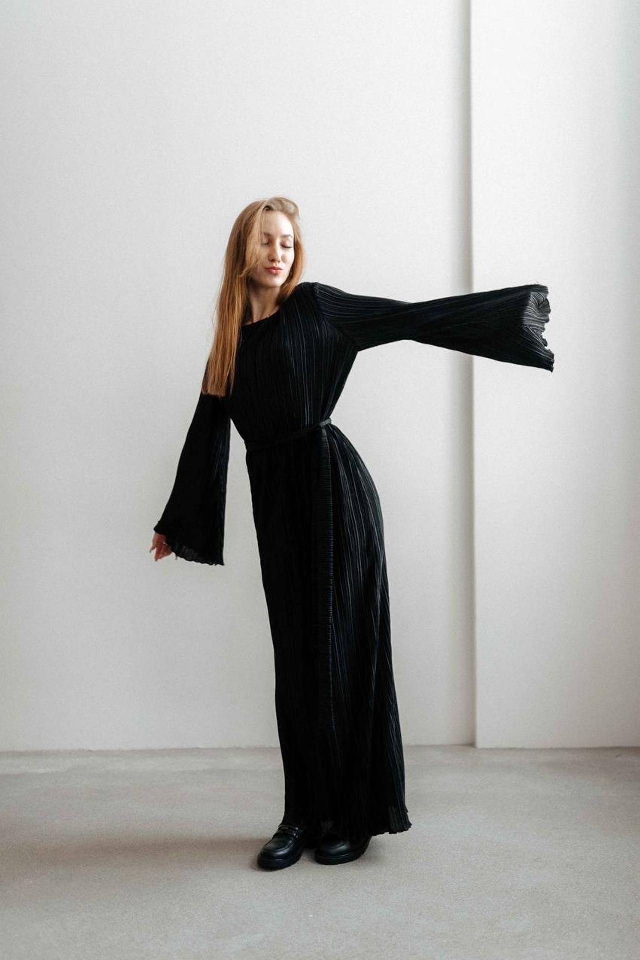 Модель для предметной съемки София И. Казань| Sale Easy