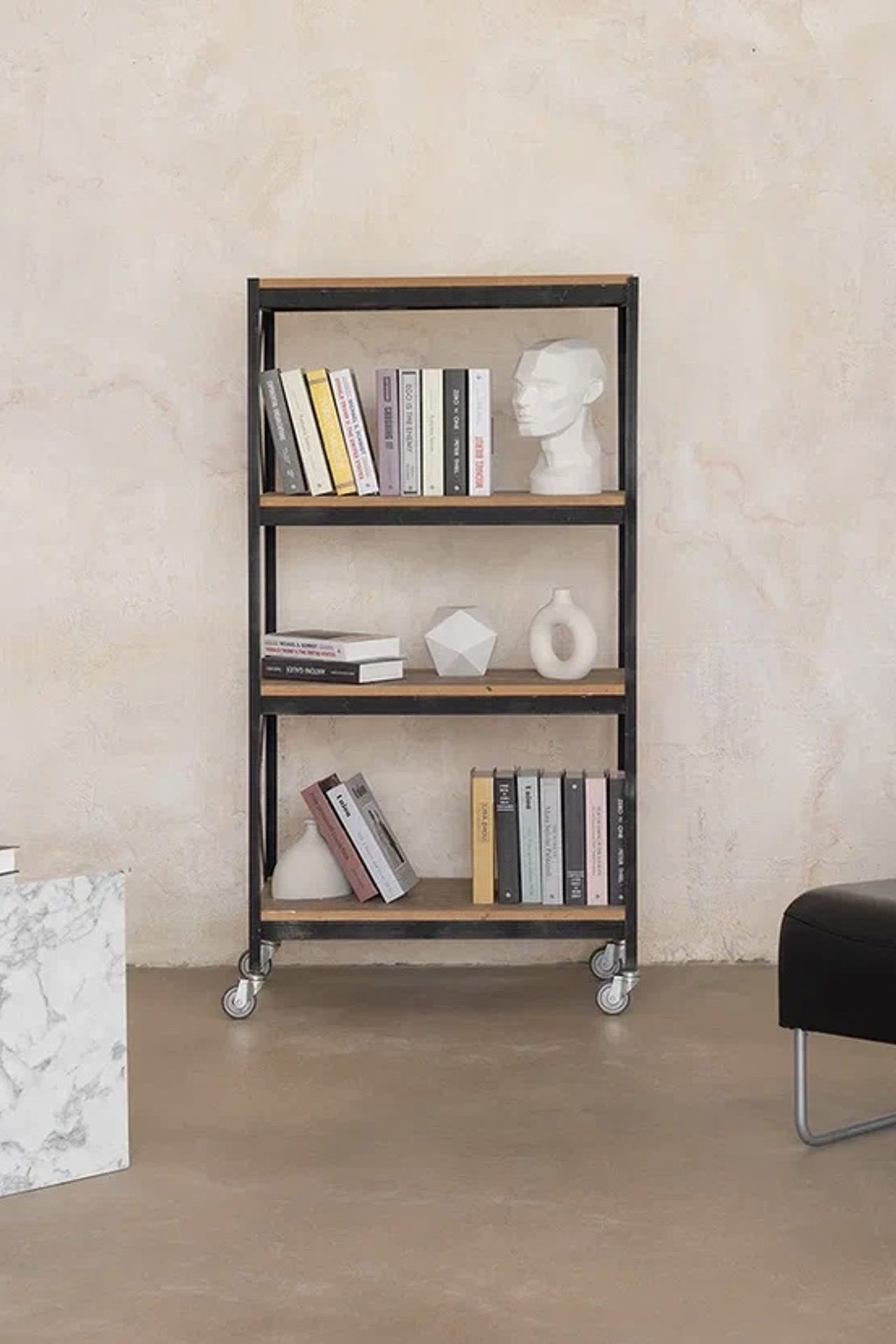 Студия для предметной съемки CROSS — Смена Москва | Sale Easy