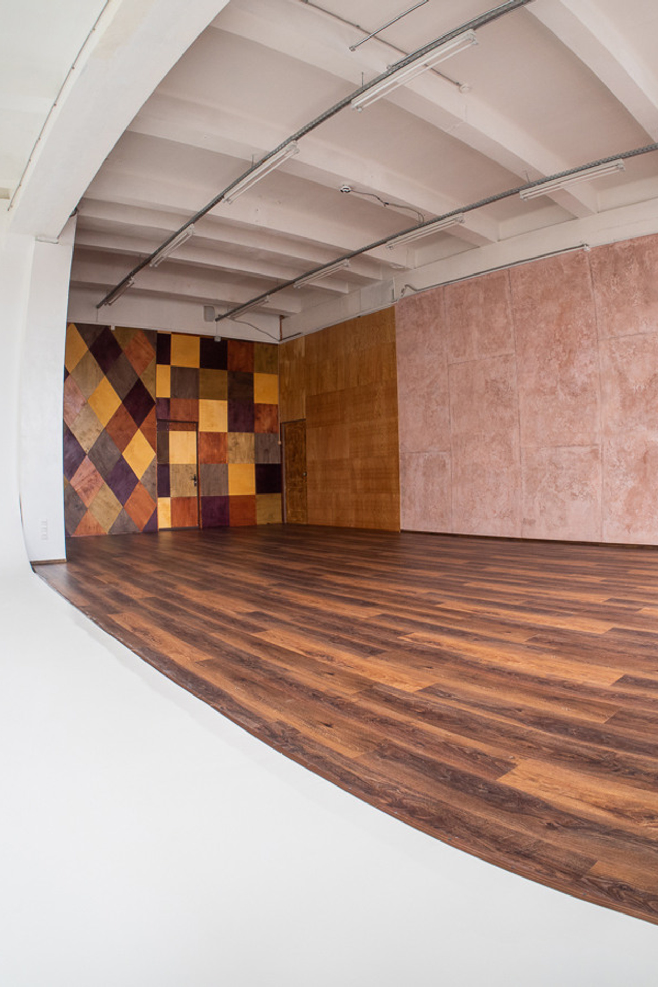 Студия Fotofabrika Гранат для предметной съемки Москва | Sale Easy