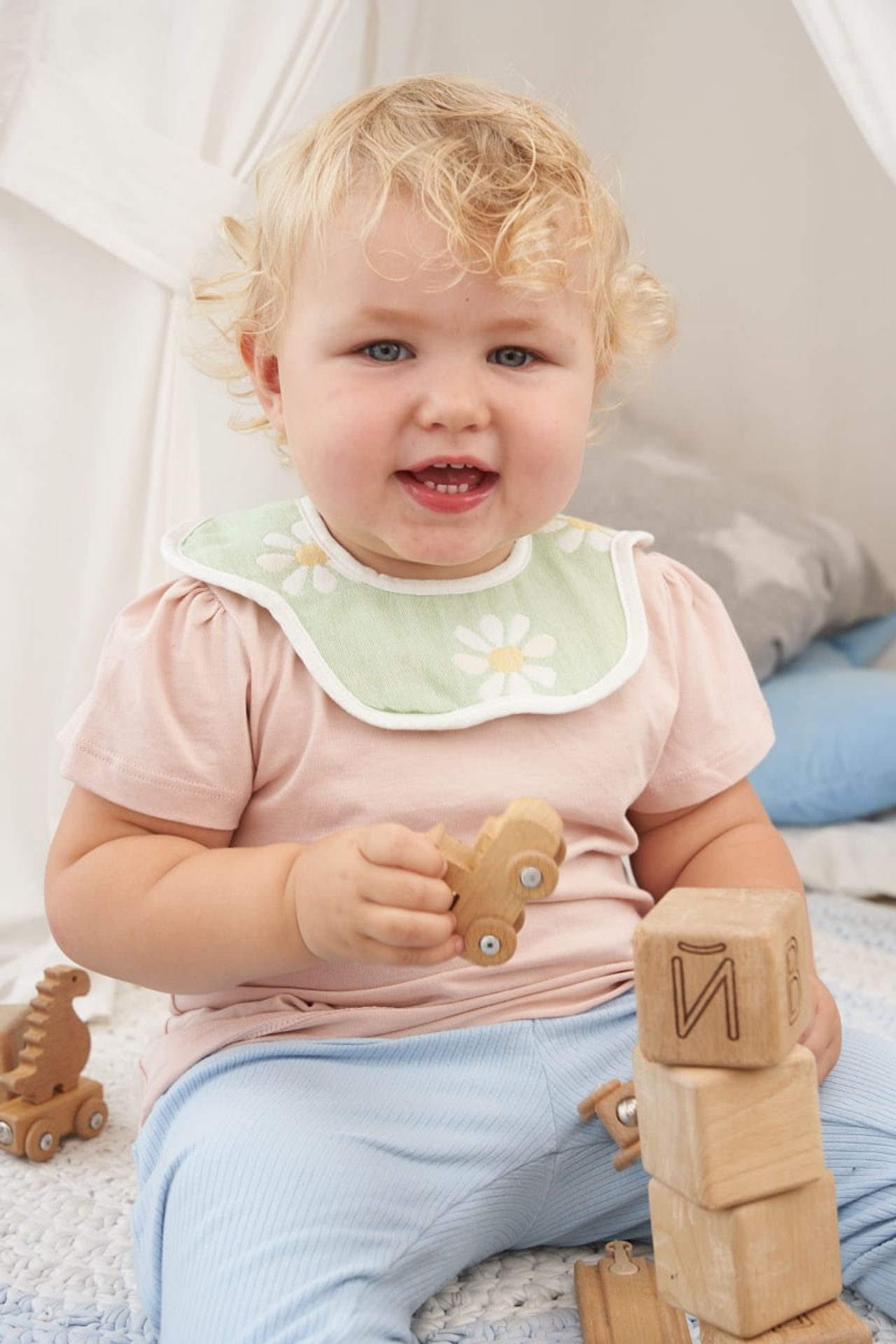 Модель девочка для предметной съемки Маша Н.Новгород | Sale Easy