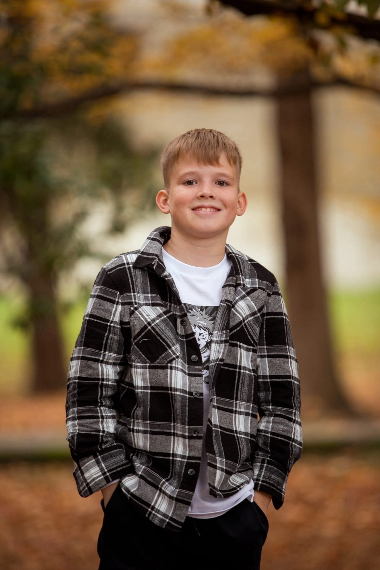 Модель Данис для предметной съемки  в Сочи| Sale Easy