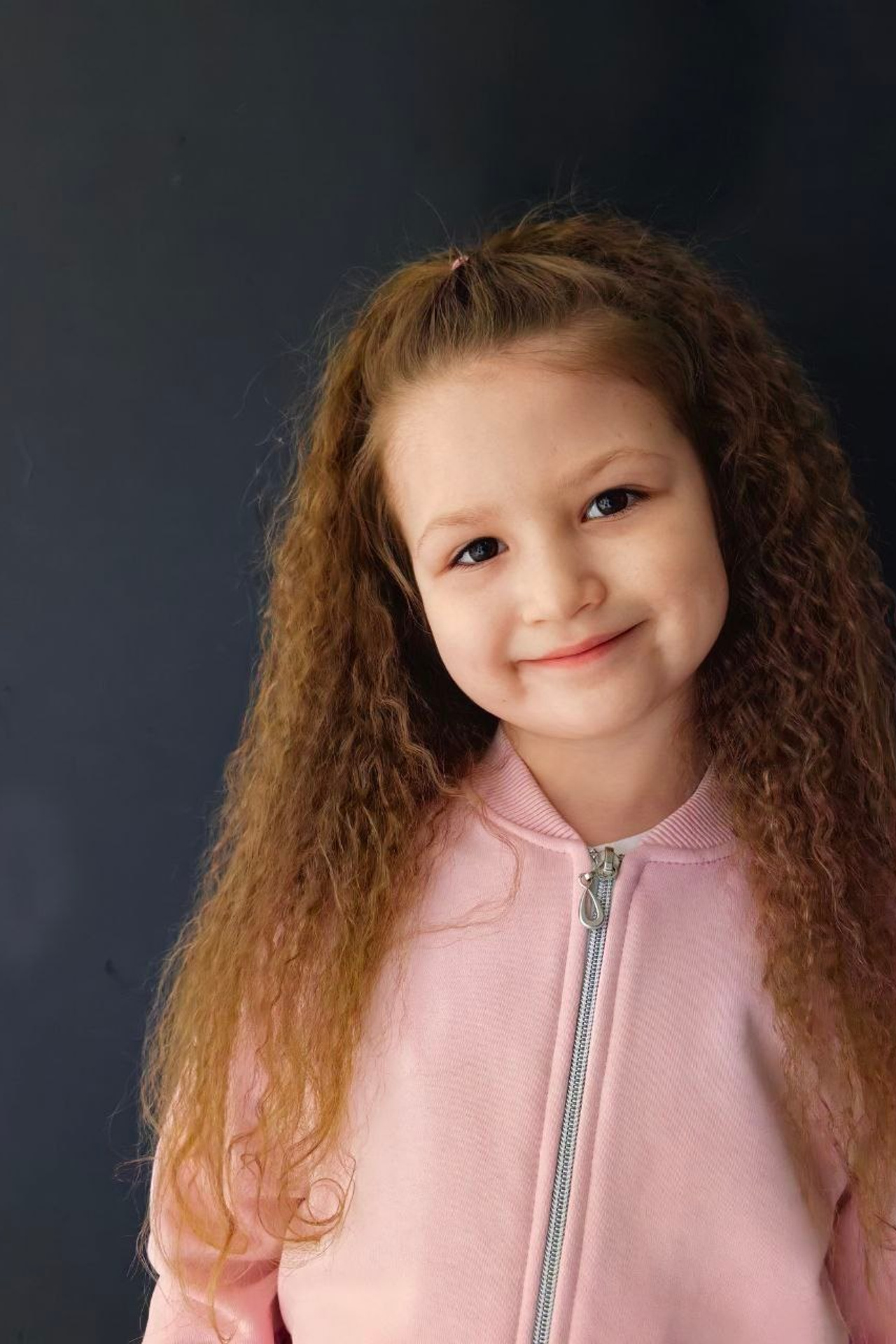 Модель для предметной съемки Агнесса Казань| Sale Easy