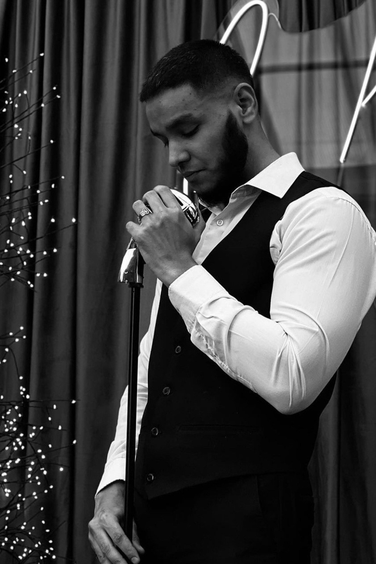 Модель для предметной съемки Омар А. Казань| Sale Easy