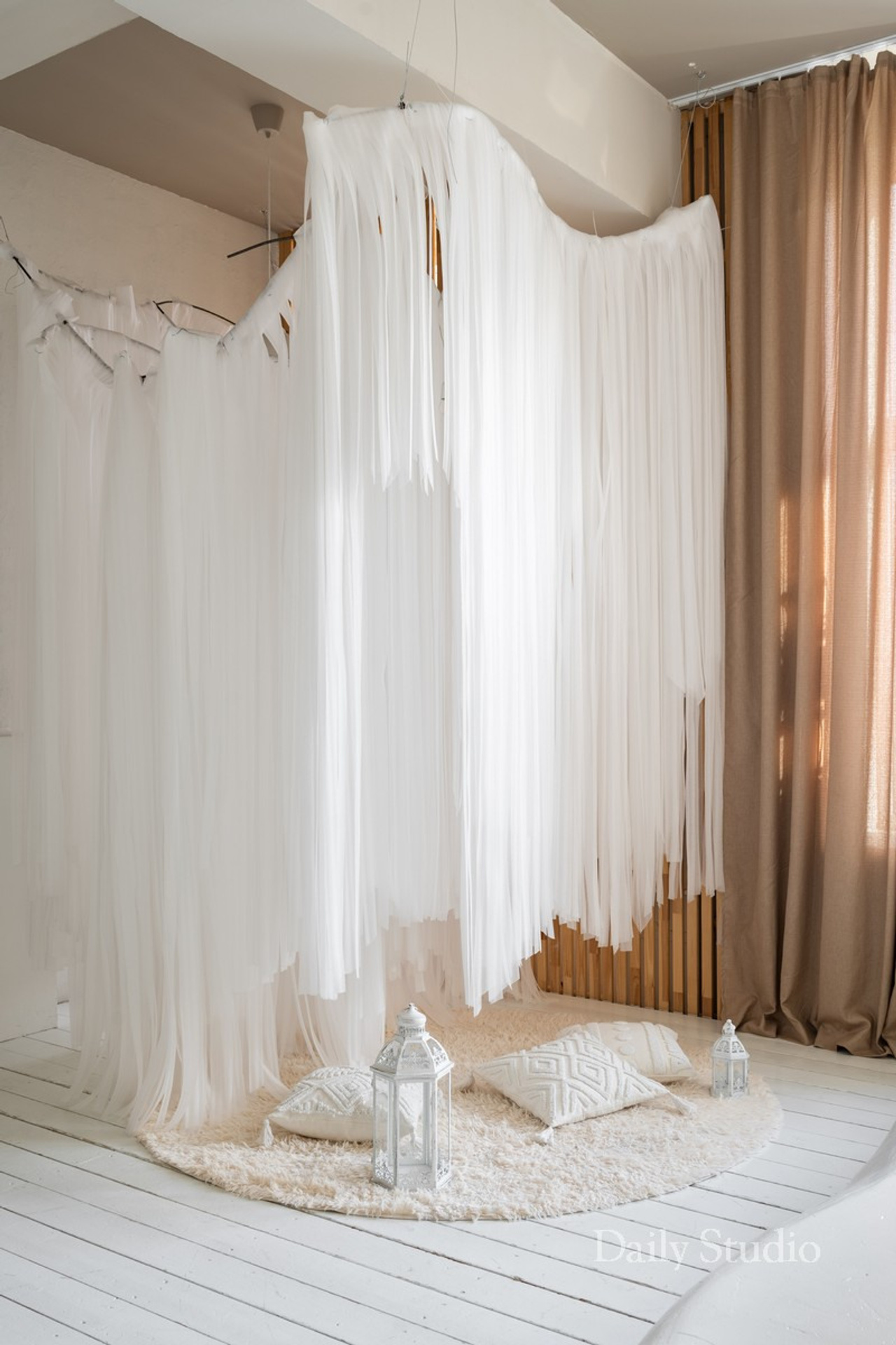 Студия DAILY STUDIO — зал Shanti для предм. съемки С.-Пб|Sale Easy