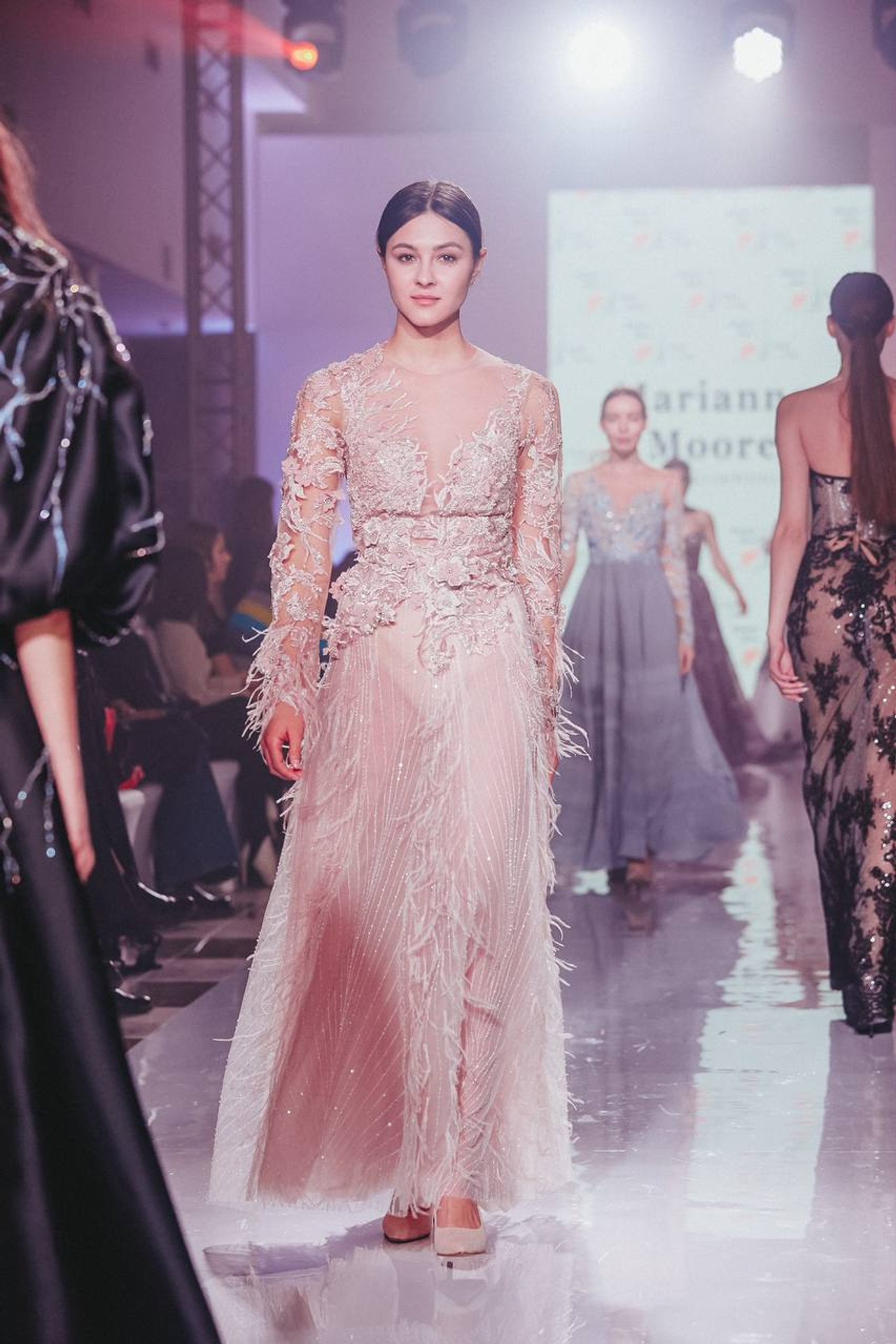 Модель для предметной съемки Айгуль А Казань| Sale Easy