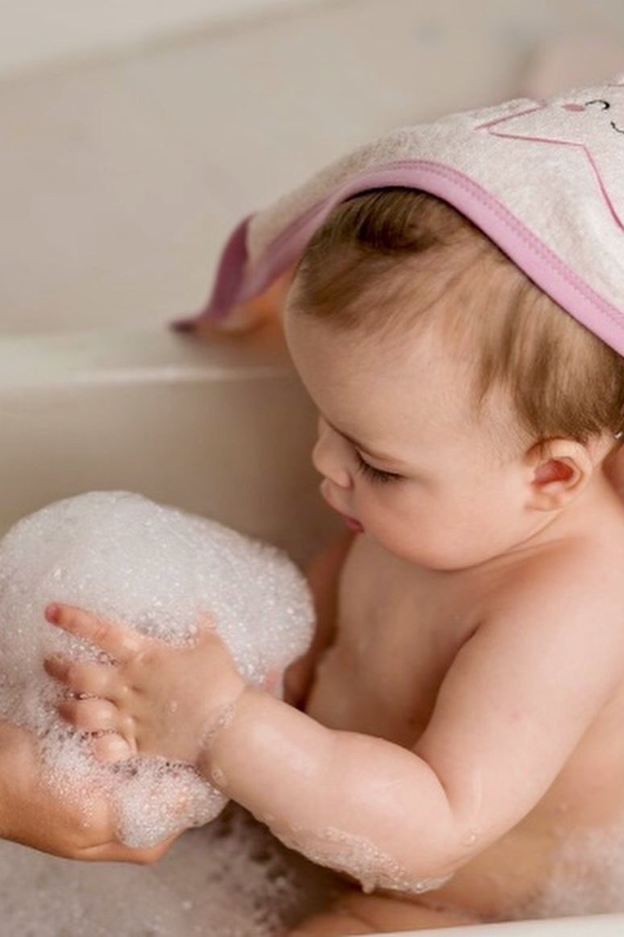 Модель девочка для предметной съемки Самира Казань| Sale Easy