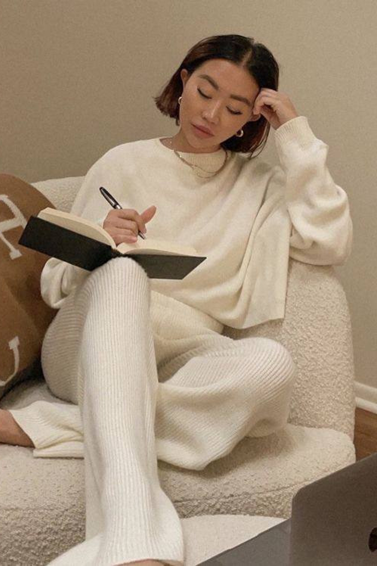 Референс для практичной домашней одежды с карманами.