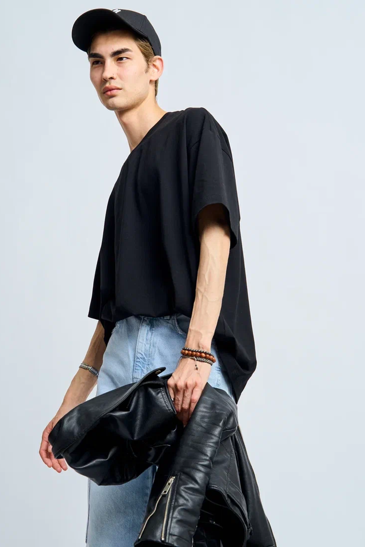 Модель для предметной съемки Роман Ал. Москва | Sale Easy