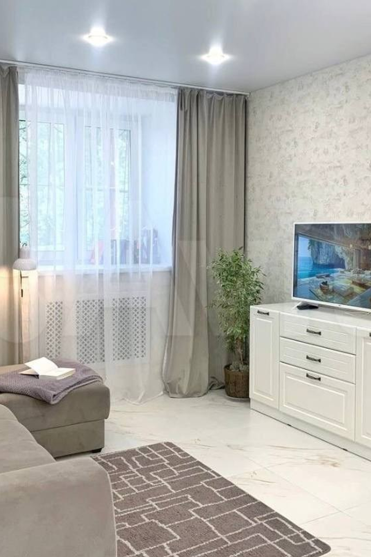 Светлая квартира на Белинского для предметной съемки Н.Н.|Sale Easy