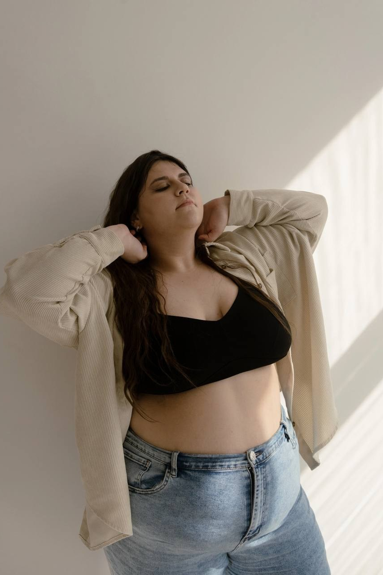 Модель для предметной съемки Елизавета Н. Москва| Sale Easy