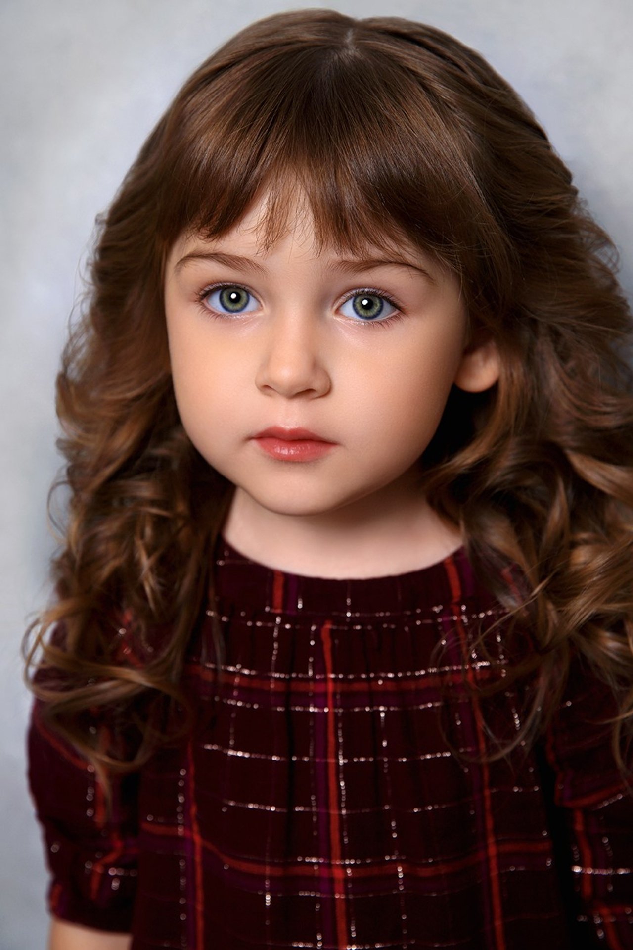 Модель девочка для предметной съемки Алиса З. С-Петербург|Sale Easy