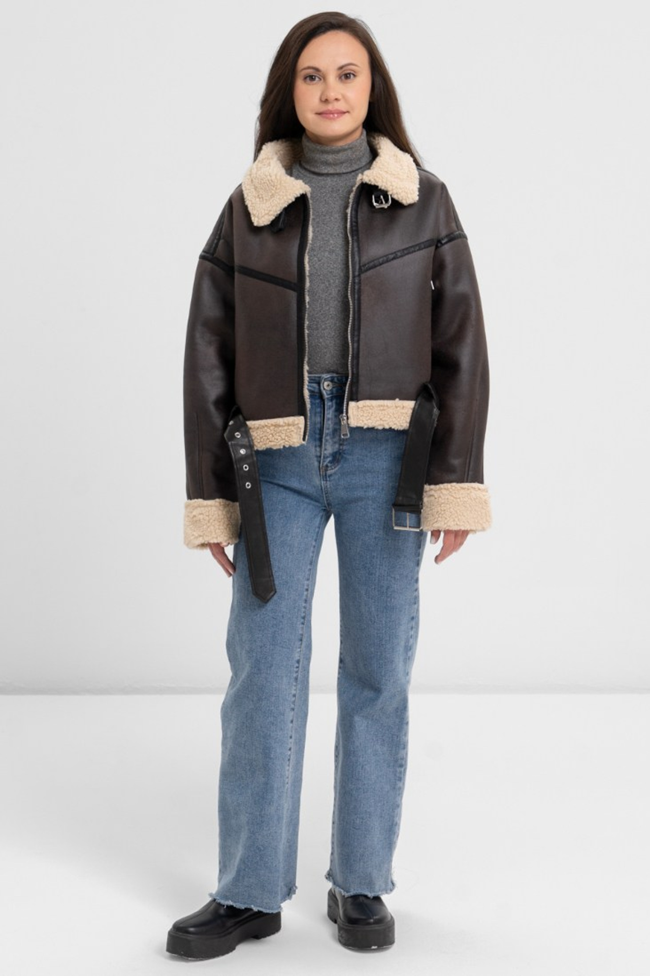 Модель для предметной съемки Альфира Казань| Sale Easy