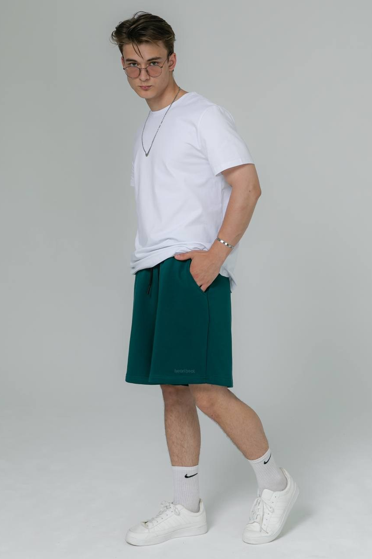 Модель для предметной съемки Александр Б Москва | Sale Easy