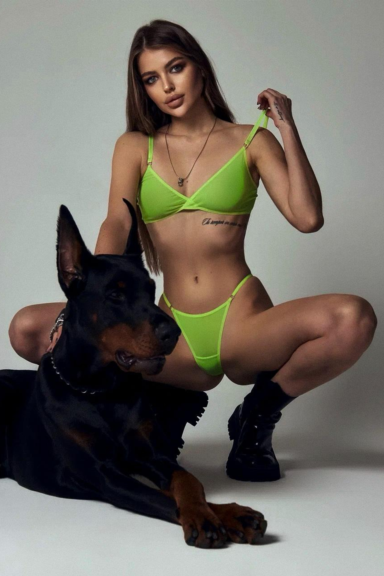 Модель для предметной съемки Элина АА. Москва| Sale Easy