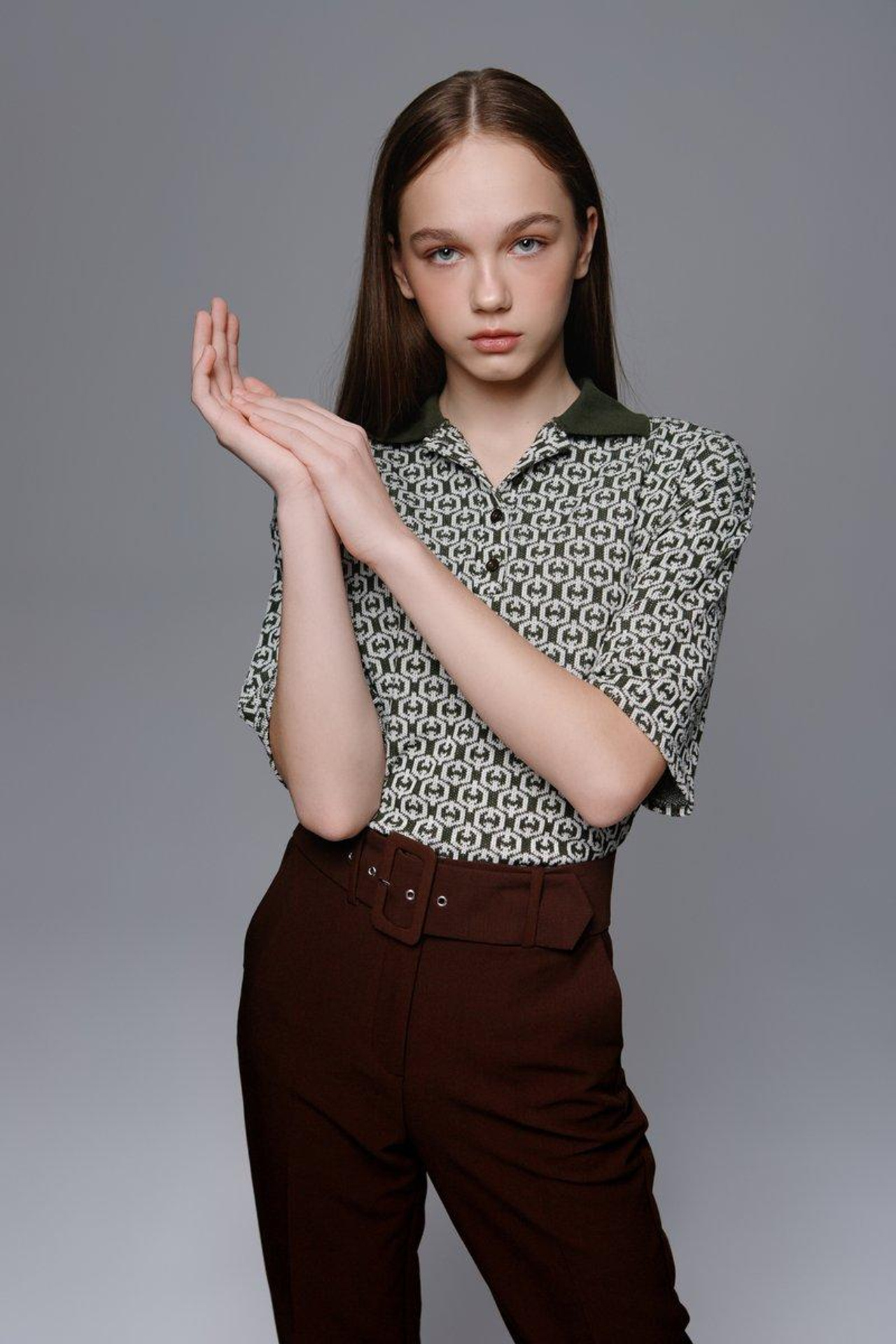 Модель для предметной съемки Дарина 1 Н.Новгород | Sale Easy