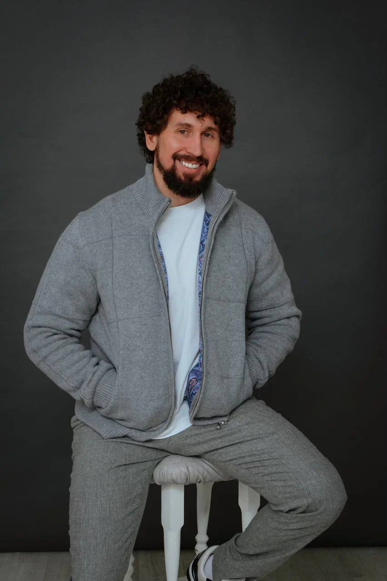 Модель для съемки для интернет магазинов Павел Москва | Sale Easy