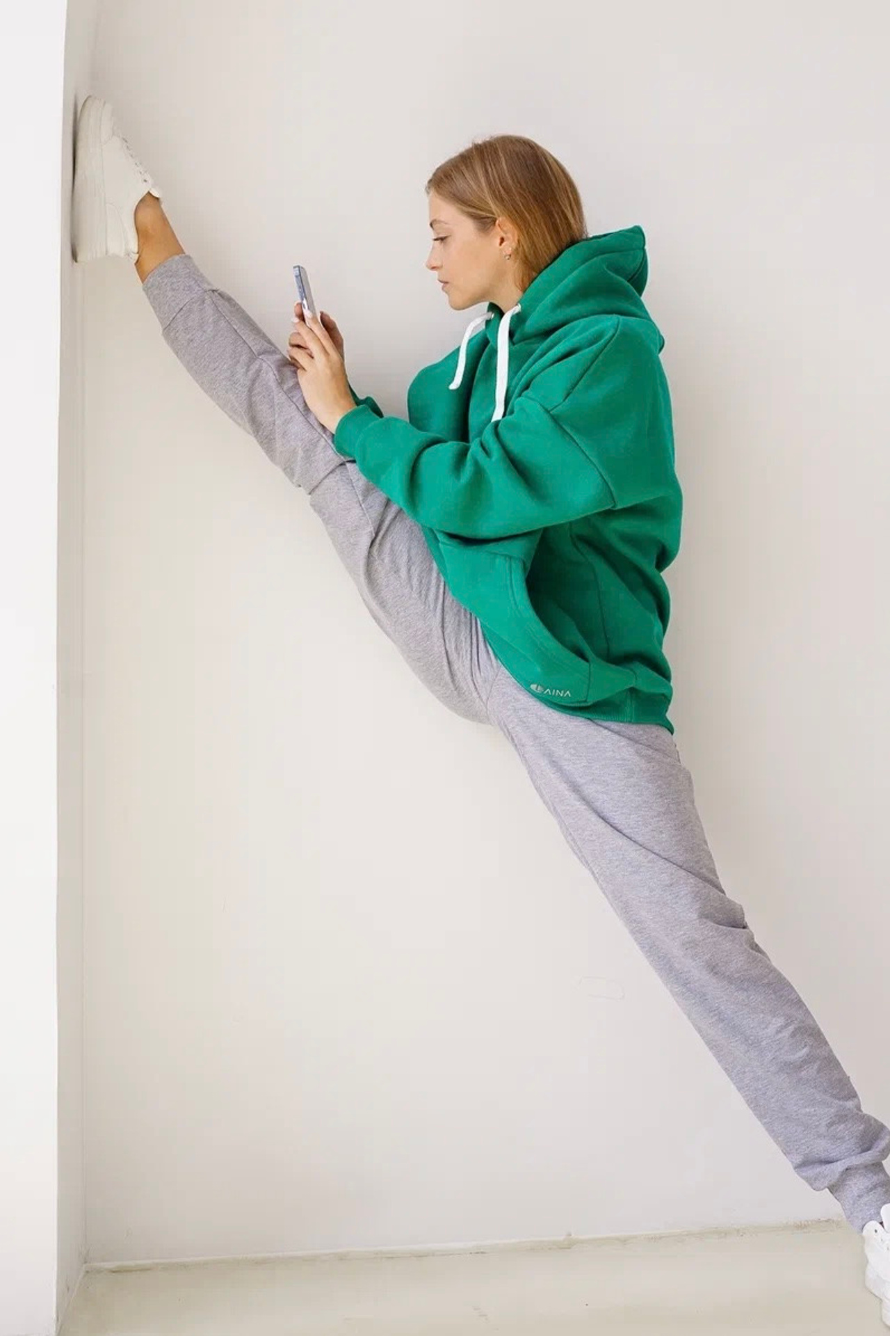 Модель для предметной съемки Диана В.С-Петербург | Sale Easy