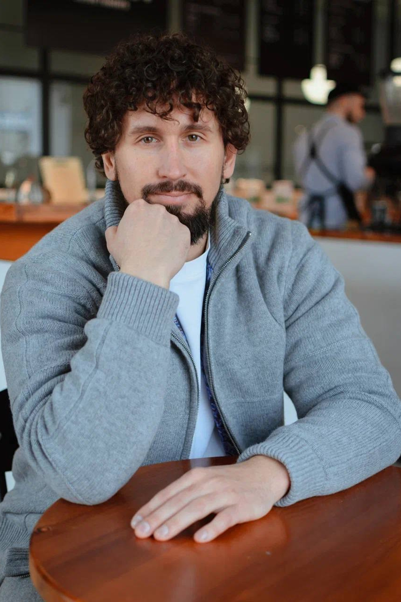 Модель для съемки для интернет магазинов Павел Москва | Sale Easy