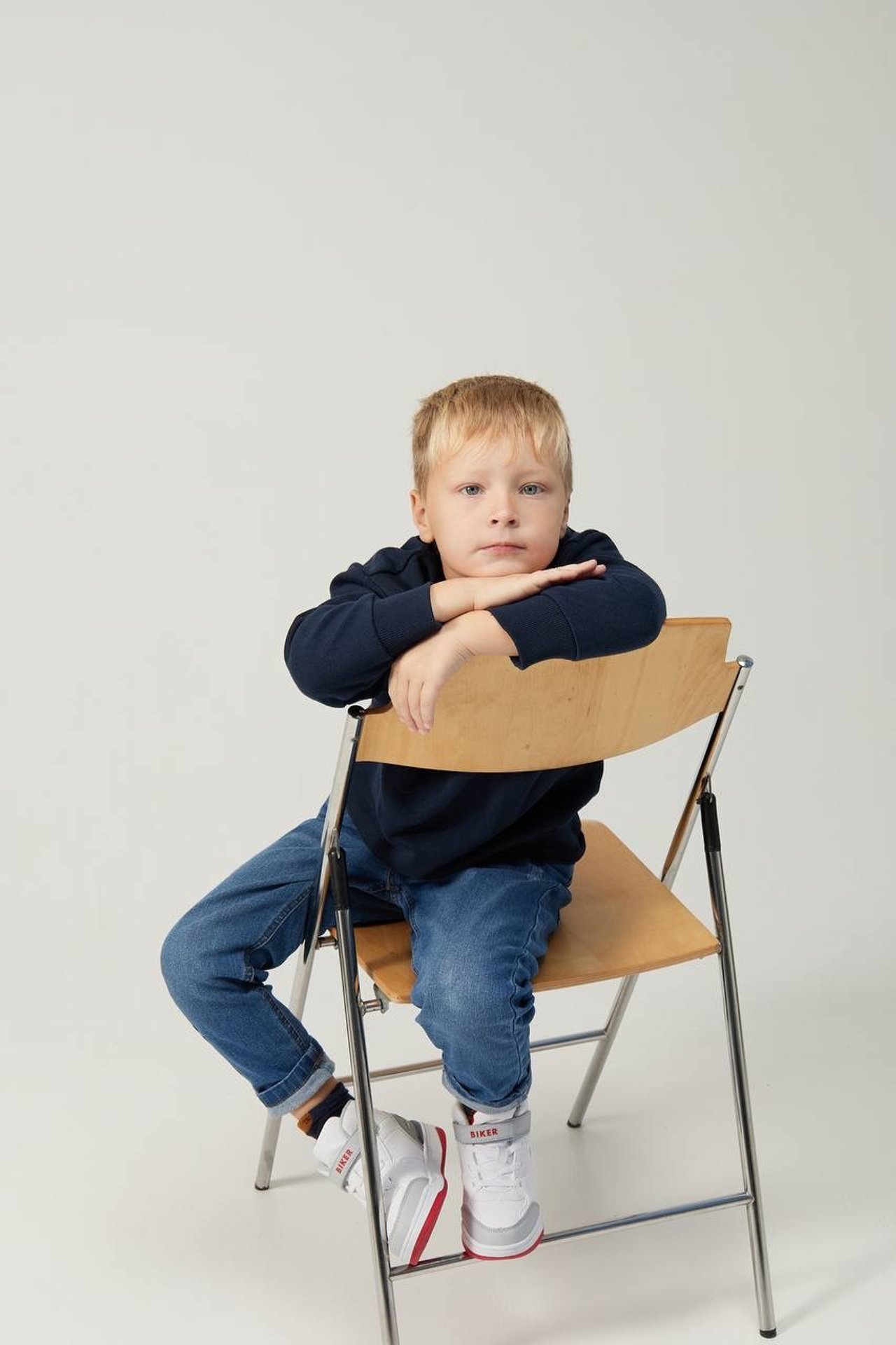 Модель мальчик для предметной съемки Иван Ж Н.Н. | Sale Easy