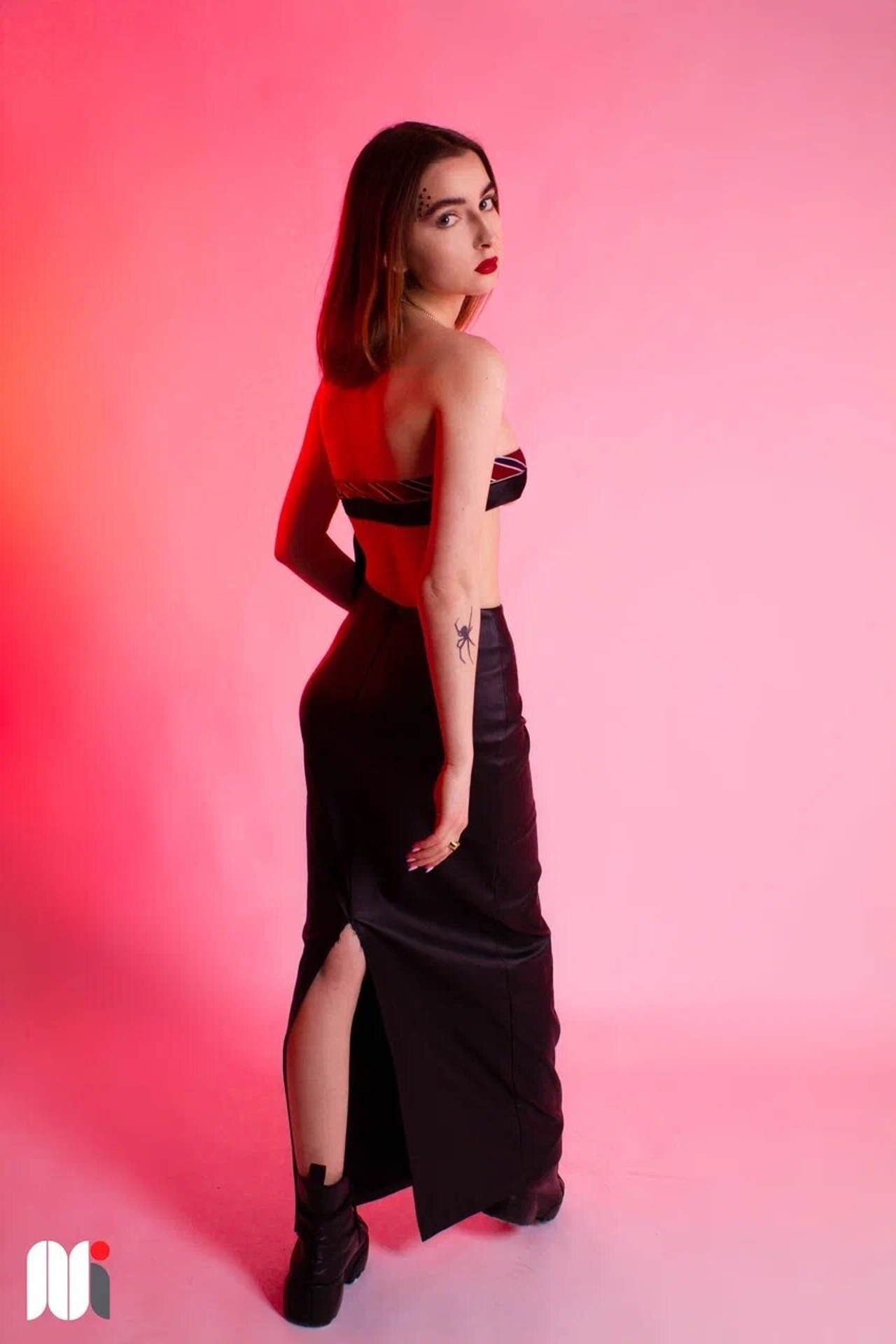 Модель для предметной съемки Анастасия Ах. Н.Н.| Sale Easy