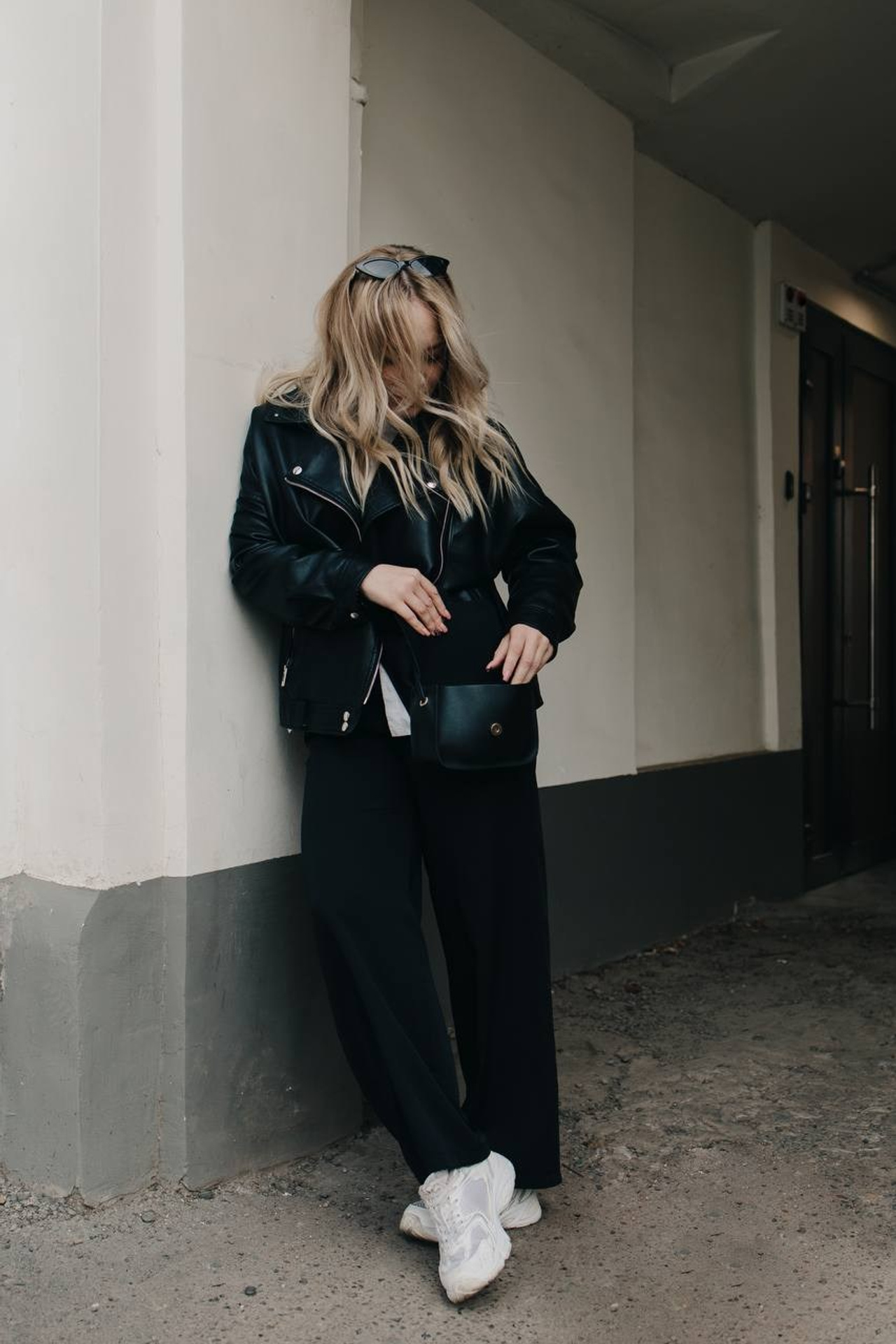 Модель для предметной съемки Елизавета Л. Красноярск| Sale Easy